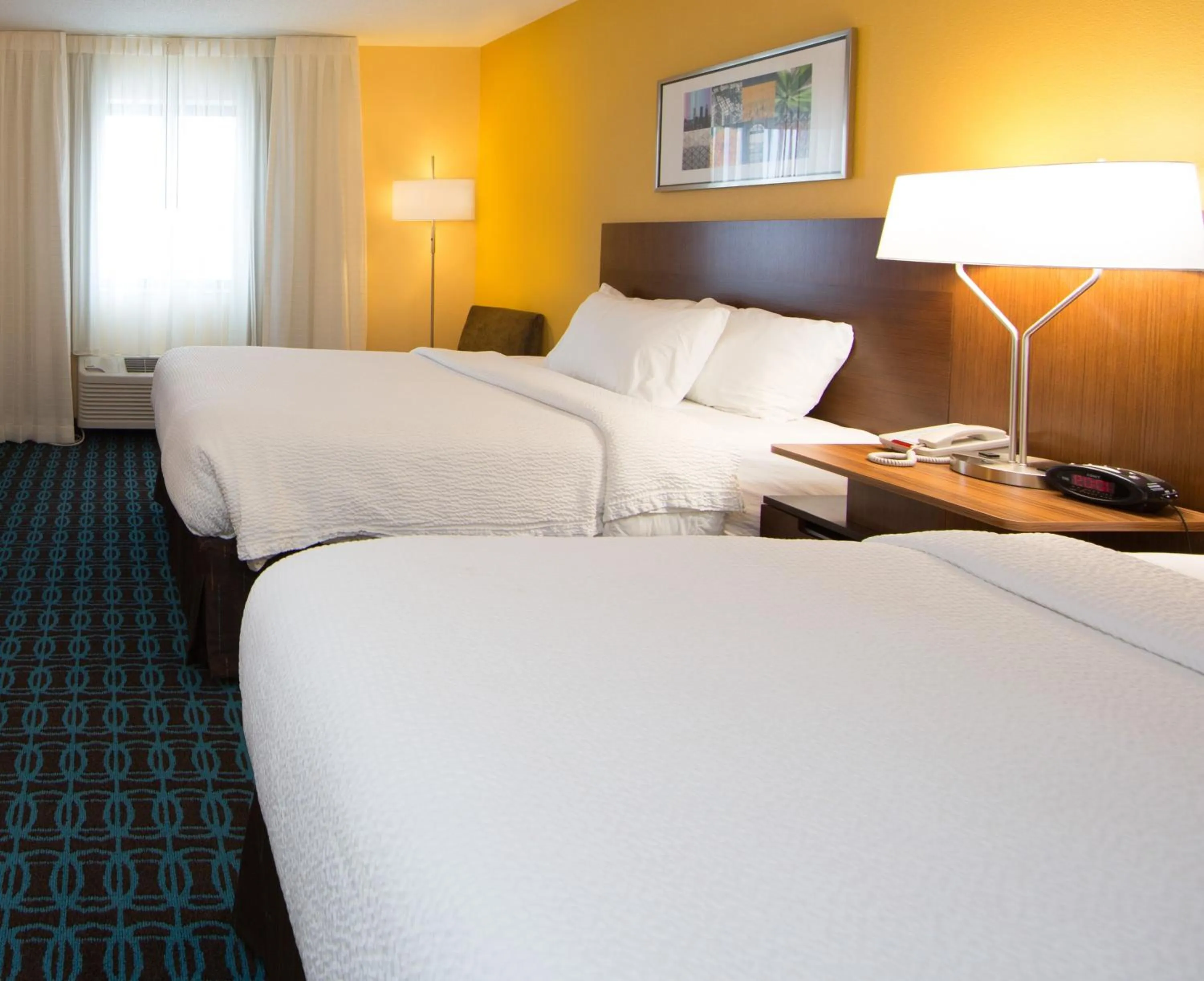 Bed in Fairfield Inn & Suites Burlington