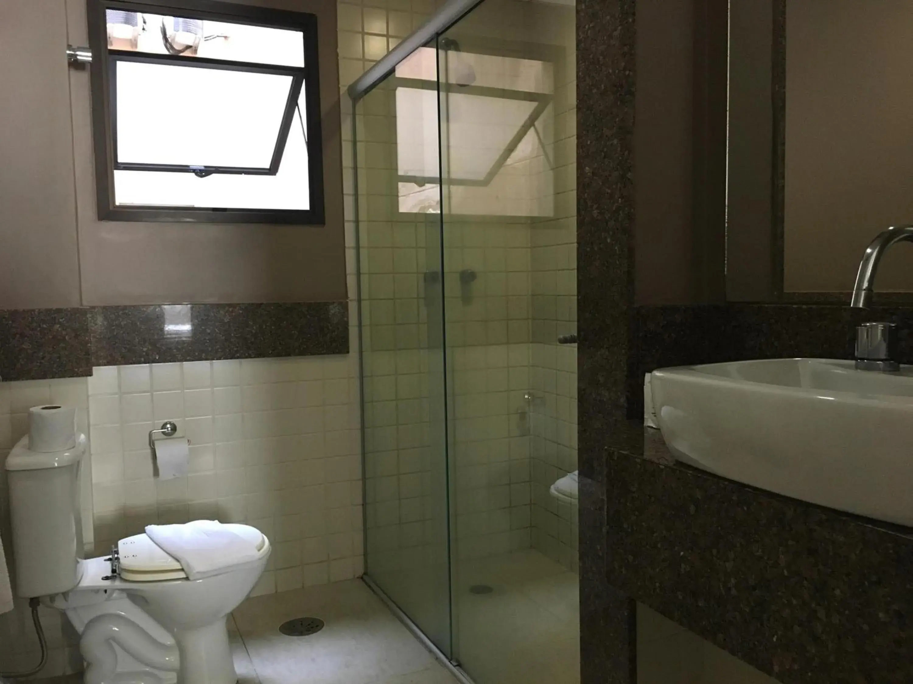 Single Room - single occupancy in Hotel Lugus Single Room - single occupancy in Hotel Lugus