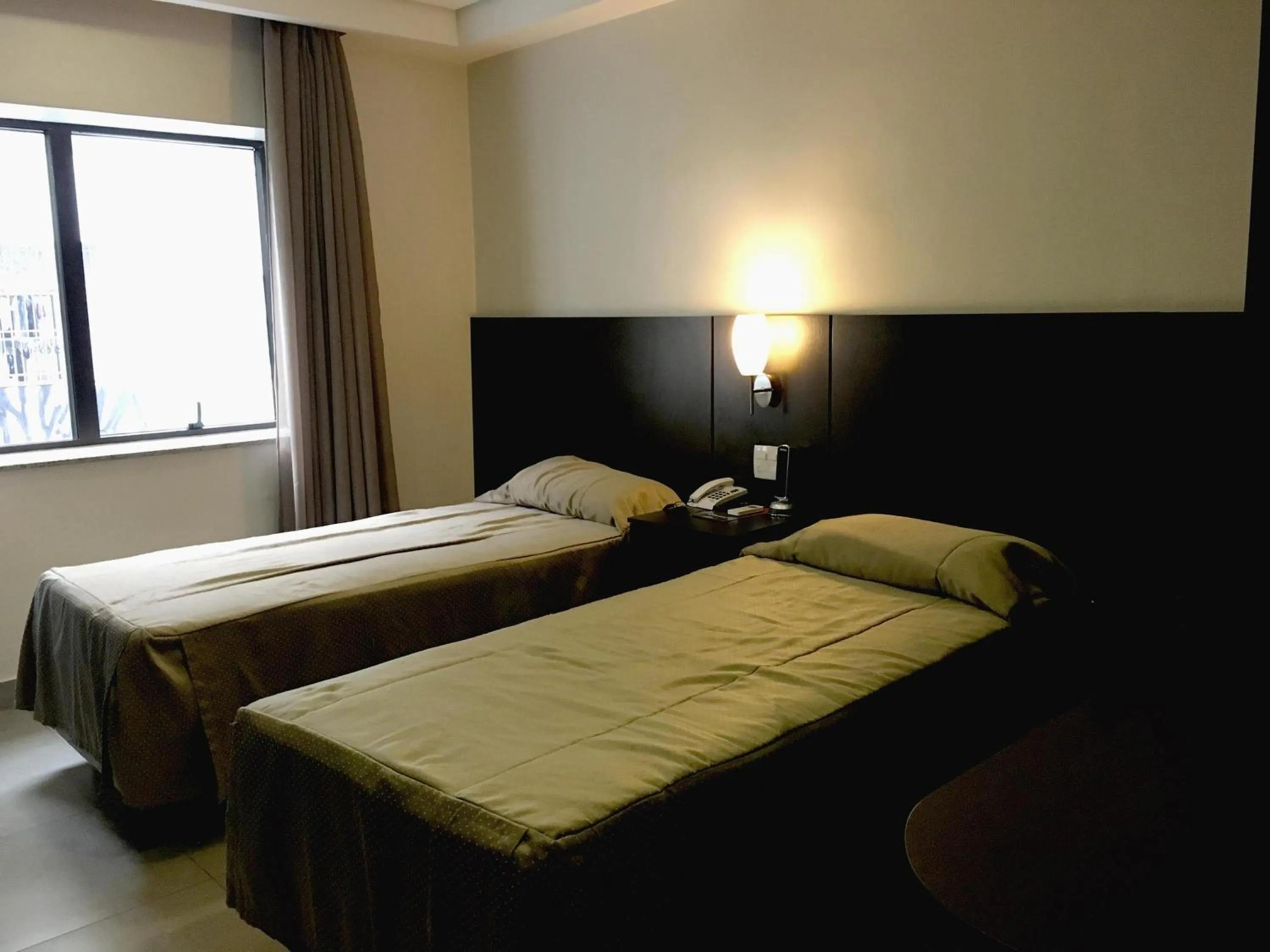 Photo of the whole room, Bed in Hotel Lugus