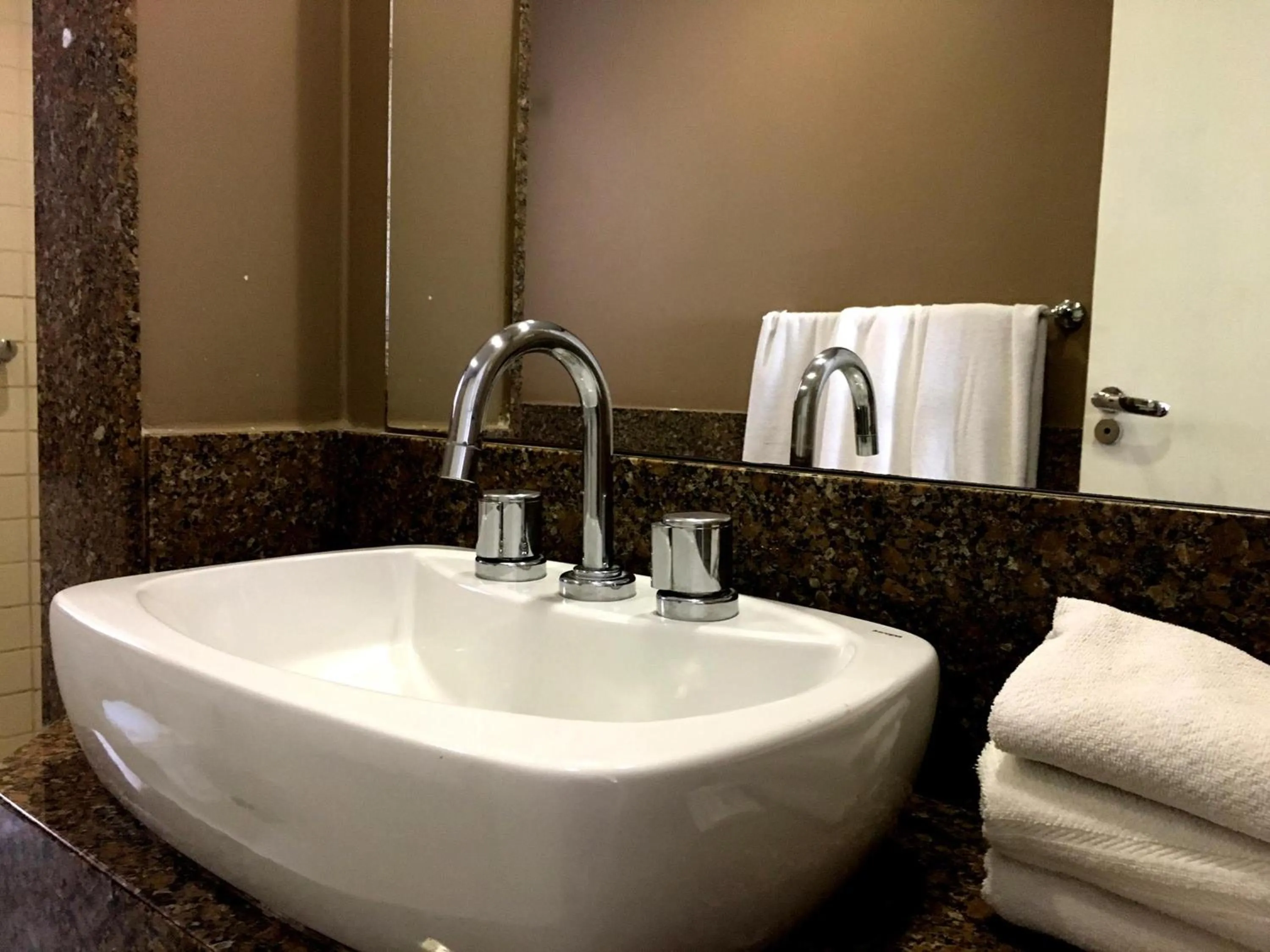 Bathroom in Hotel Lugus