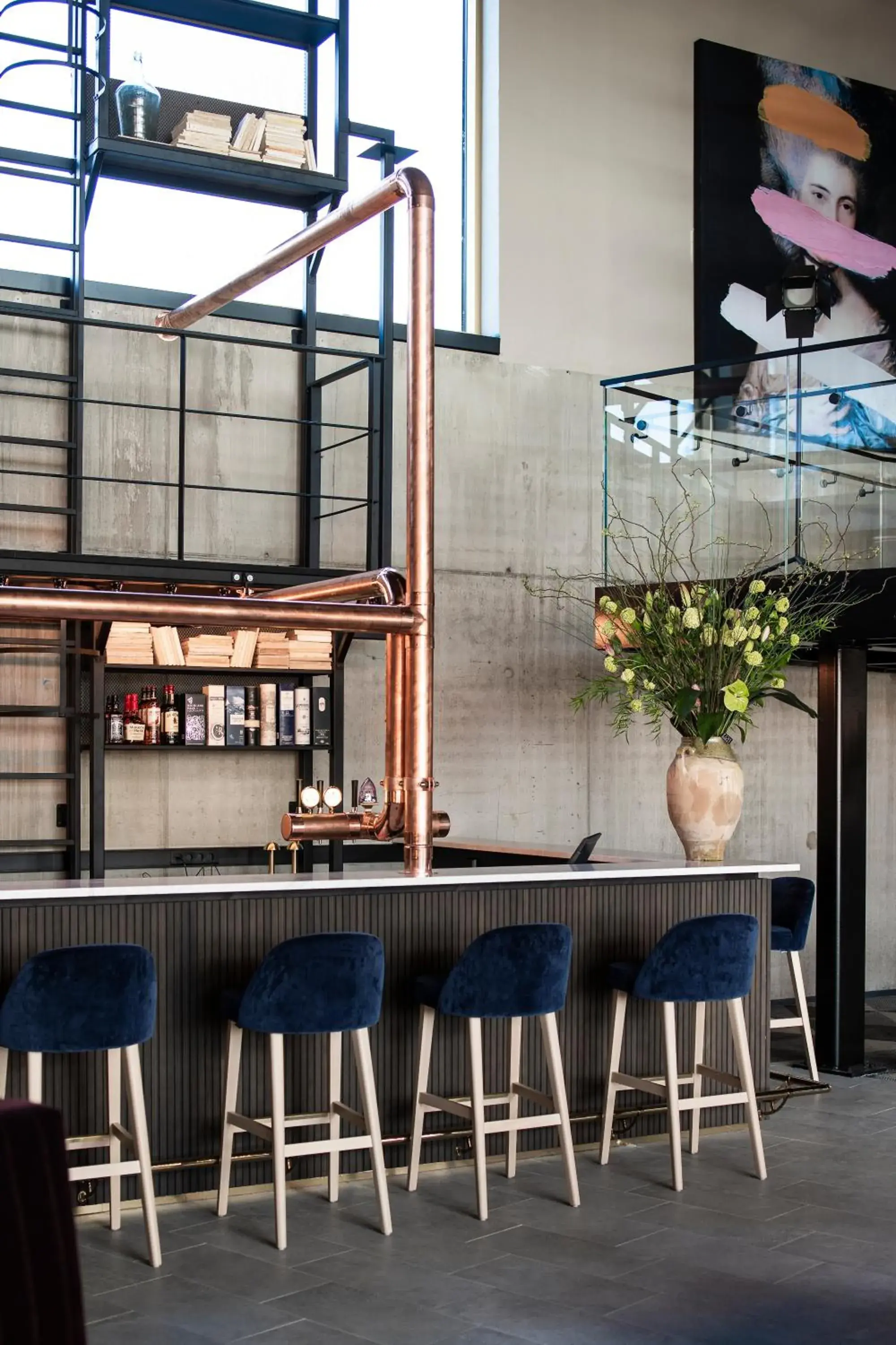 Lounge or bar in Quality Hotel The Box Lounge or bar in Quality Hotel The Box