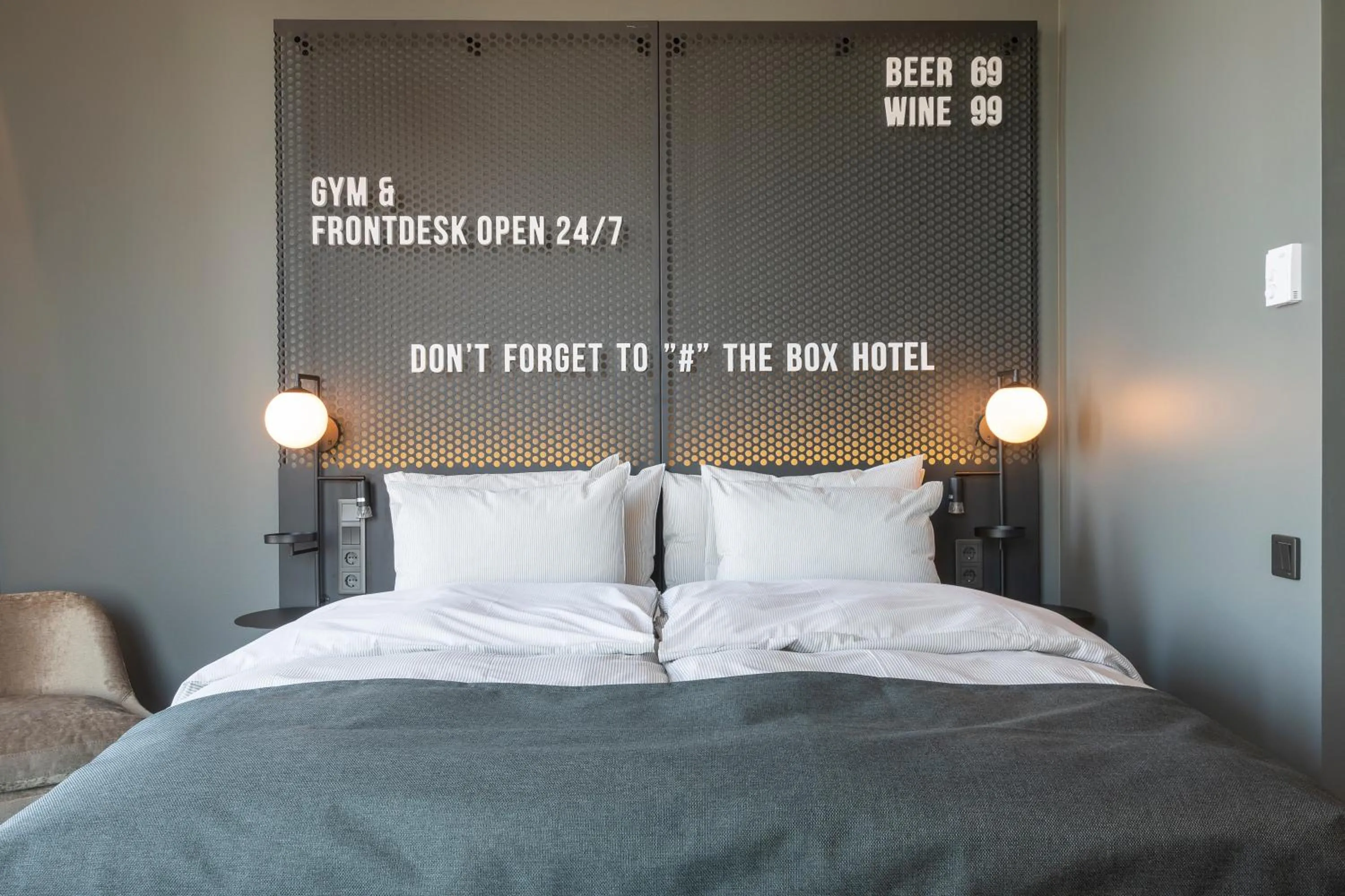 Bed in Quality Hotel The Box