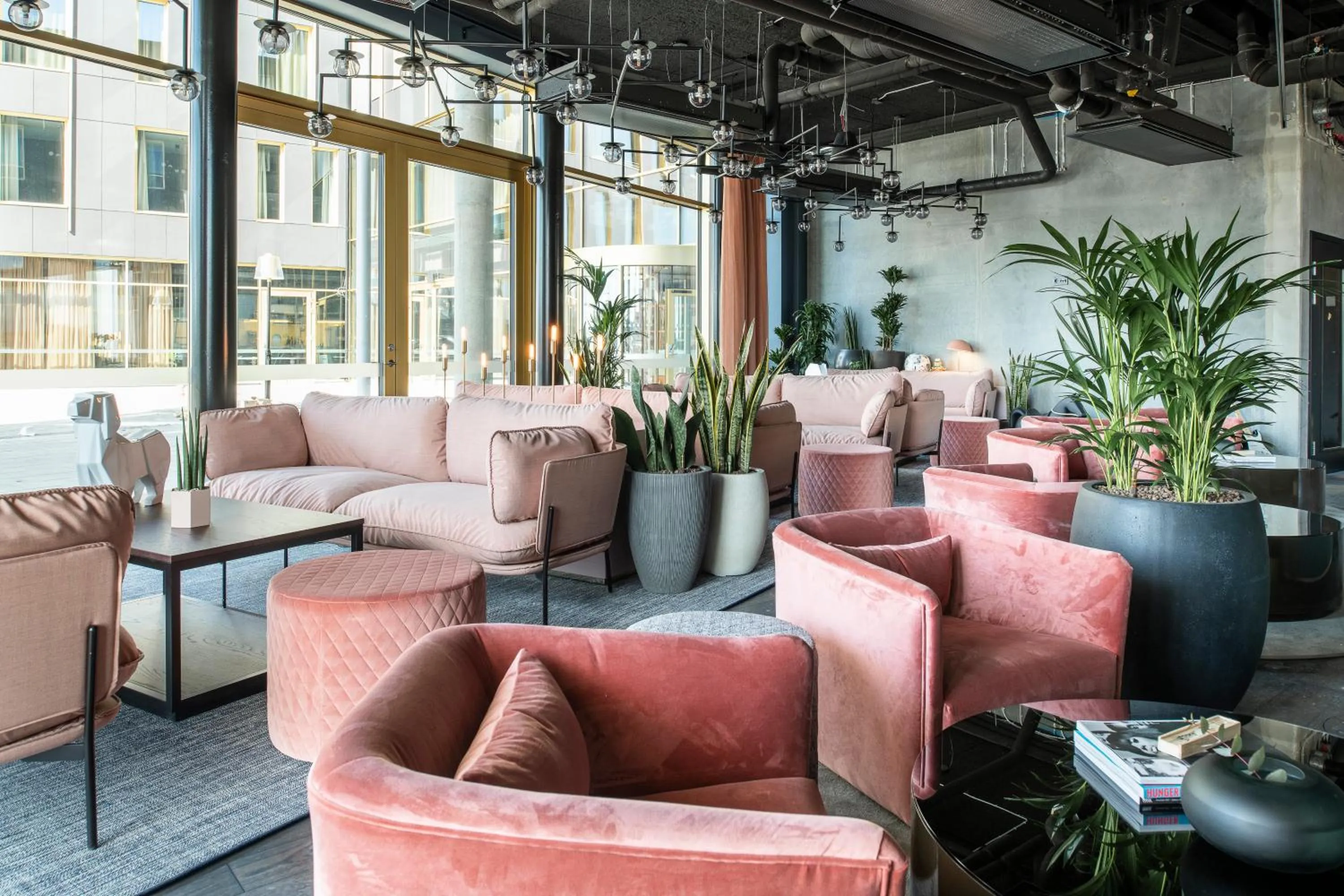 Seating area in Quality Hotel The Box