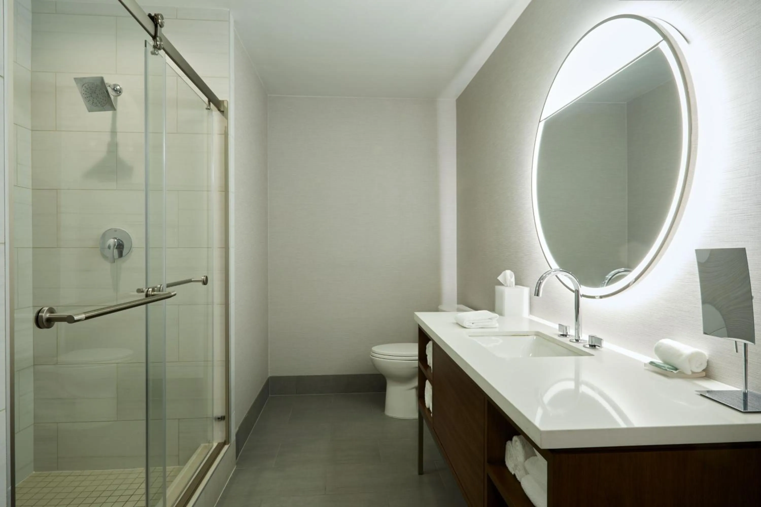 Bathroom in Courtyard by Marriott Santa Barbara Downtown