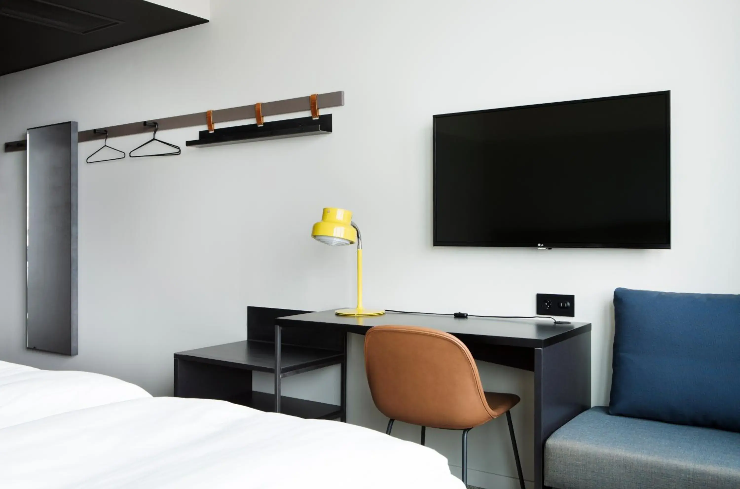 TV and multimedia, Bed in Comfort Hotel Västerås TV and multimedia, Bed in Comfort Hotel Västerås