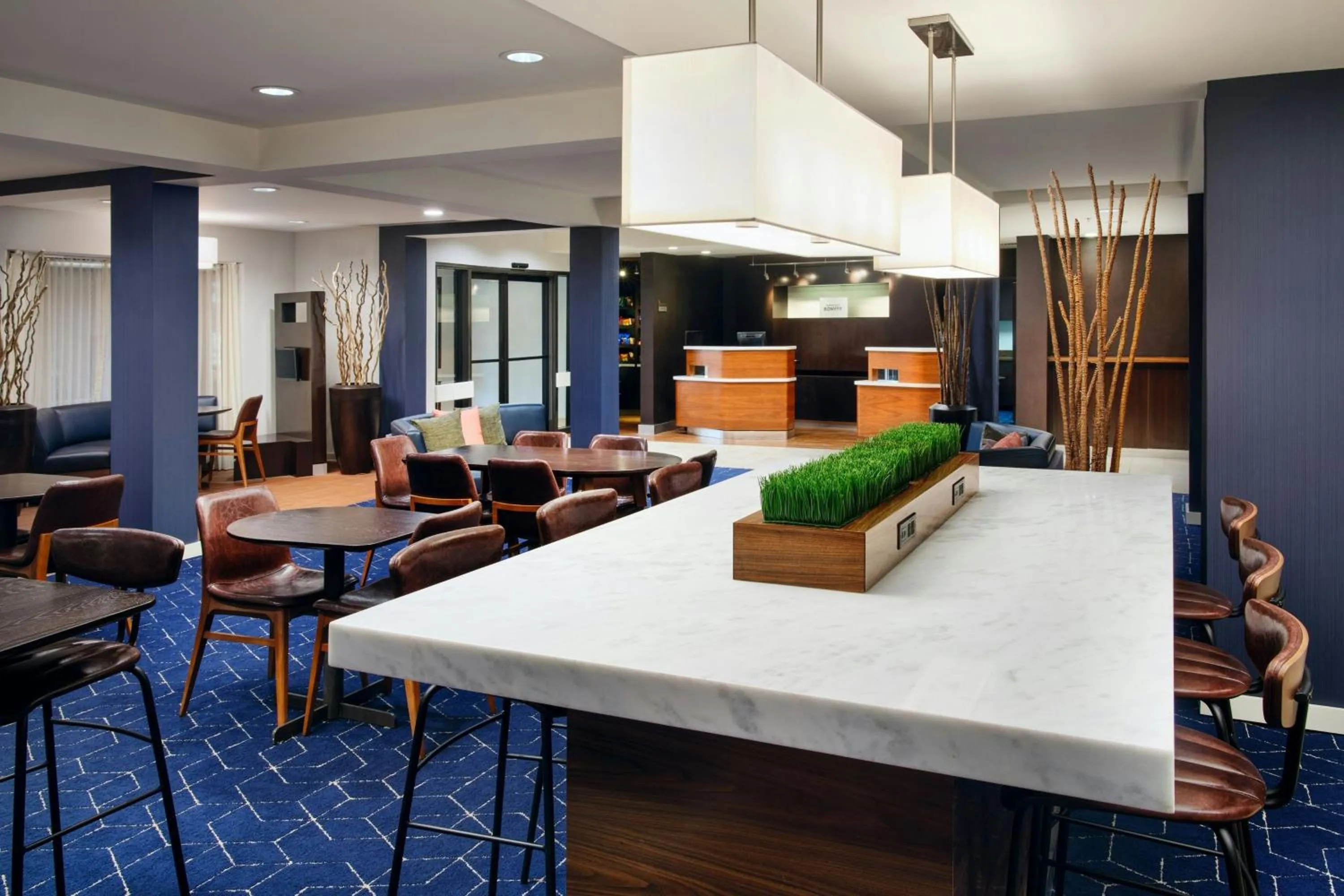 Restaurant/places to eat in Courtyard Baton Rouge South