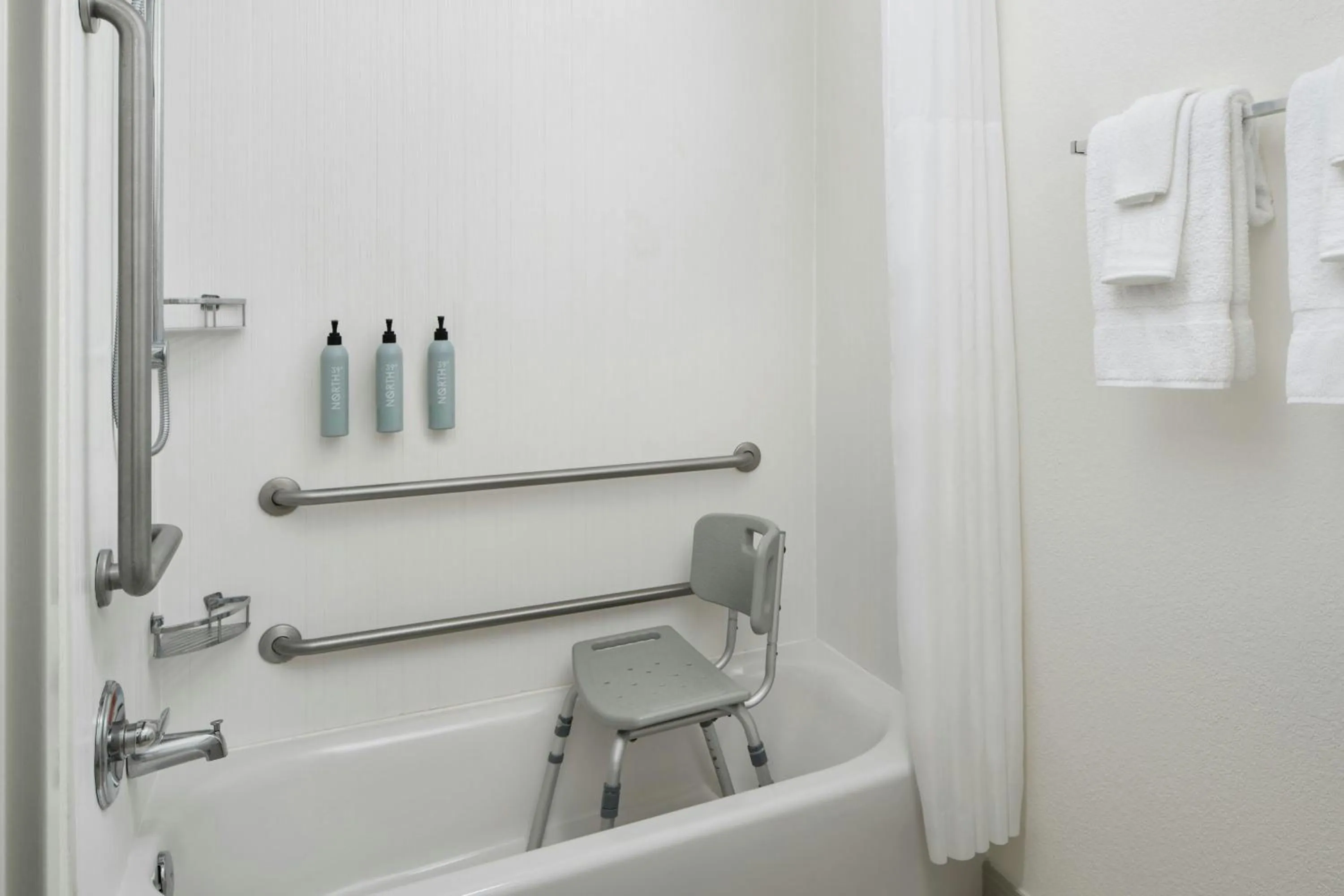 Bathroom in Courtyard Baton Rouge South