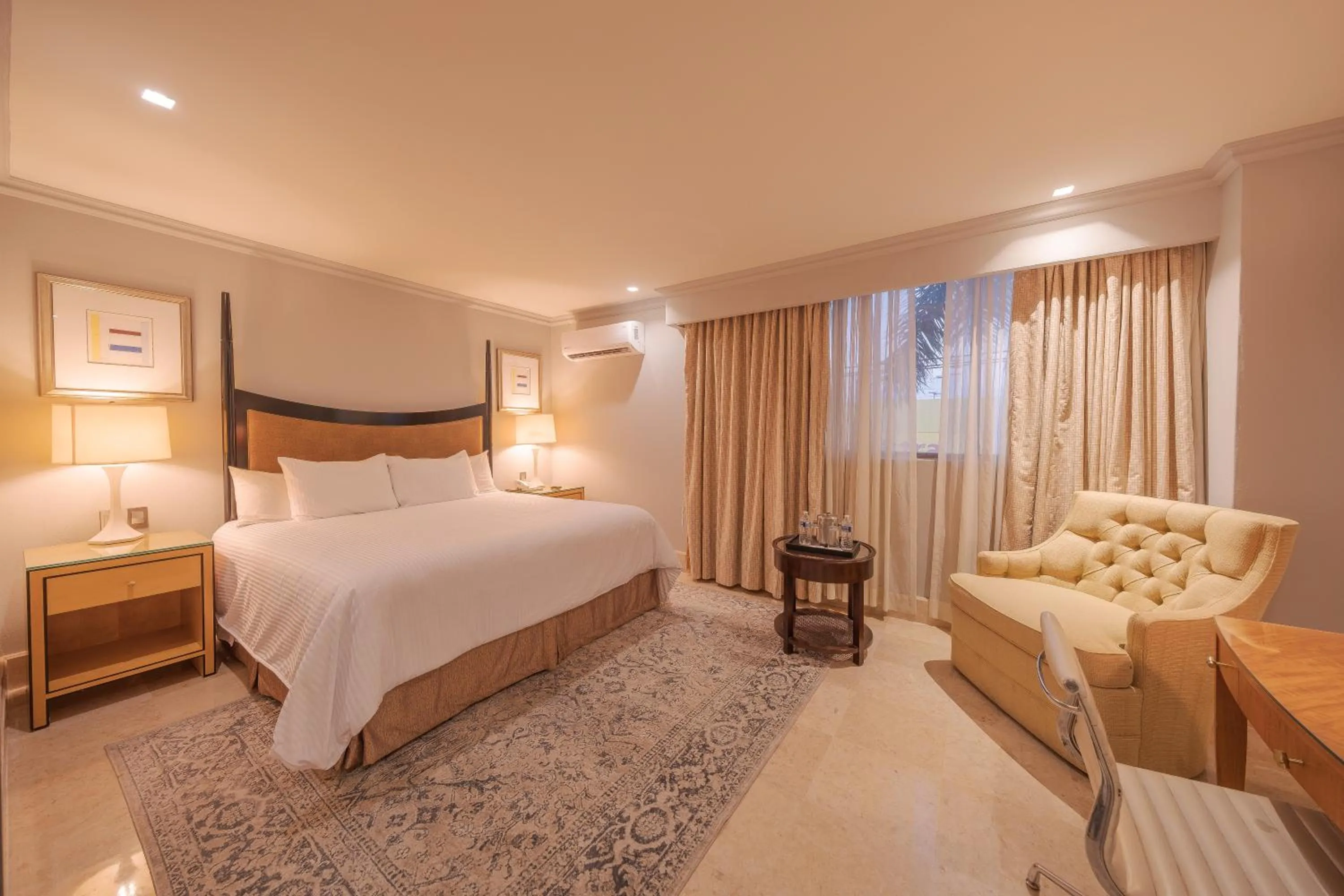 Bed in Hotel Santa Anita - Balderrama Hotel Collection