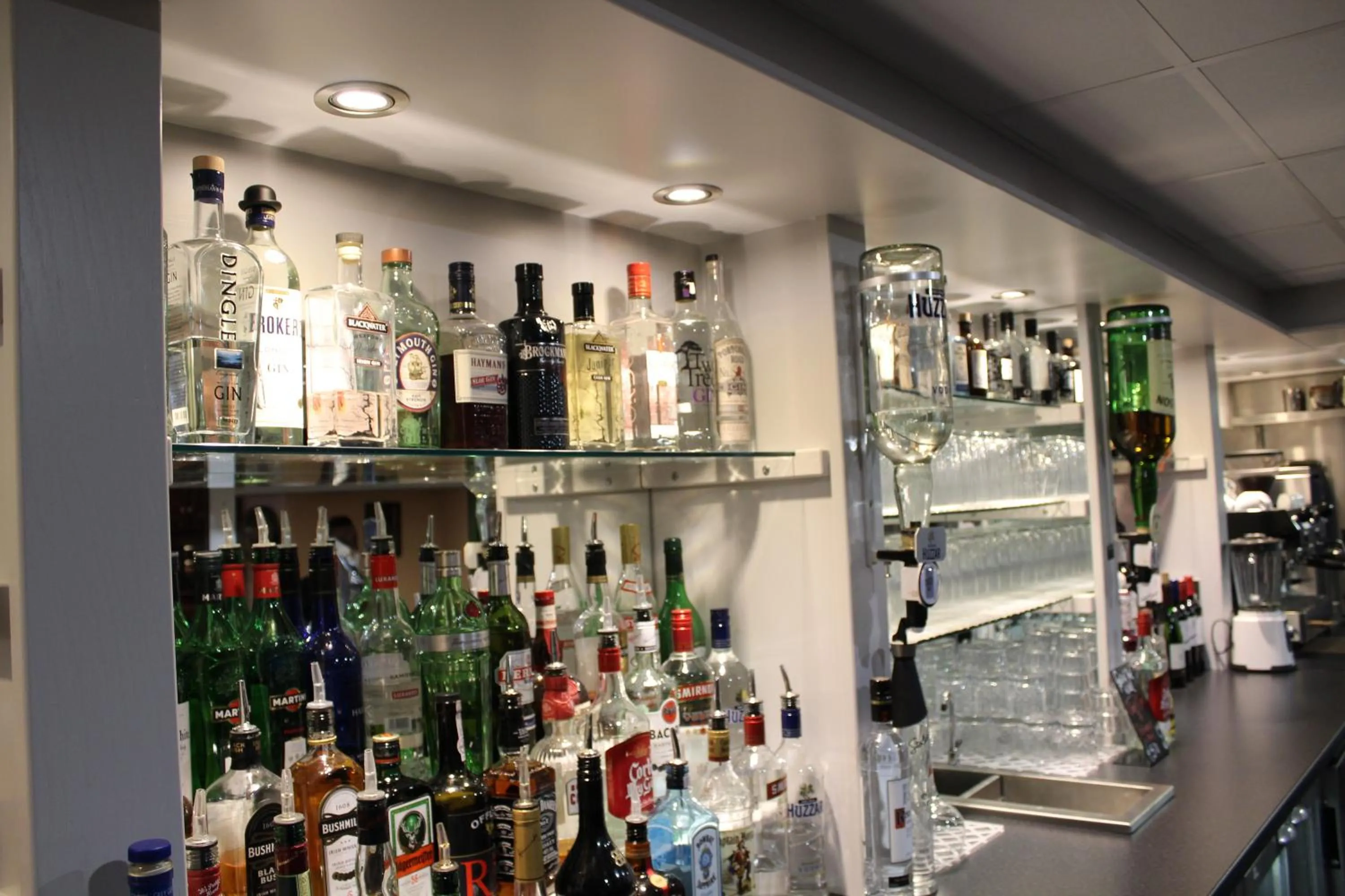Alcoholic drinks in The Parkway Hotel