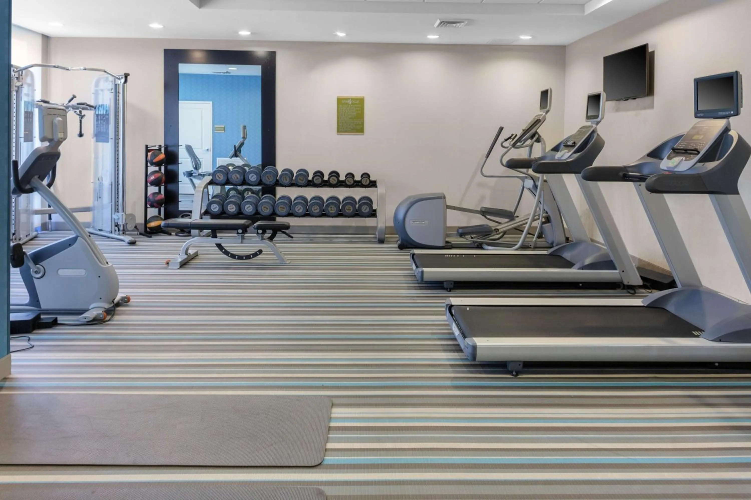 Fitness centre/facilities in Home2 Suites by Hilton Fayetteville Fort Bragg