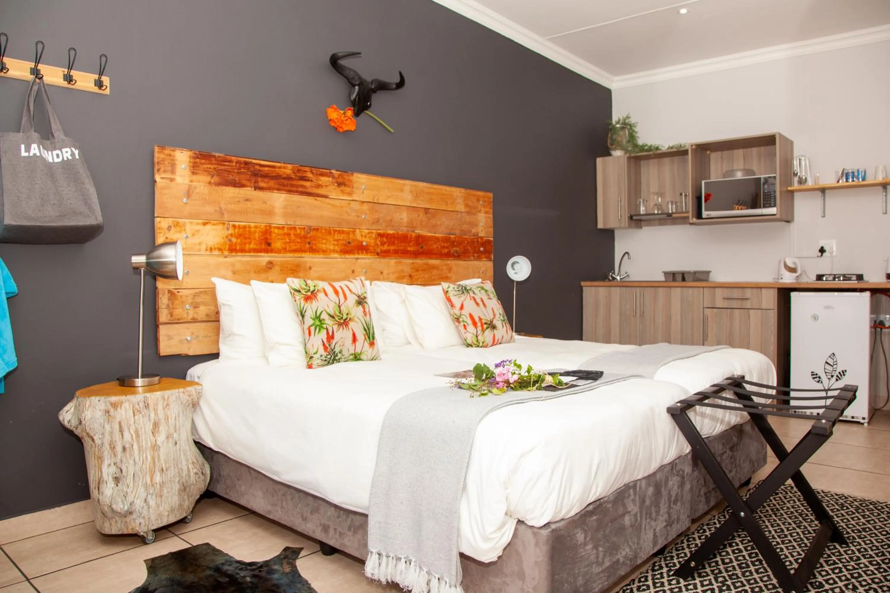 Bedroom, Bed in De Akker Guest House Oudtshoorn