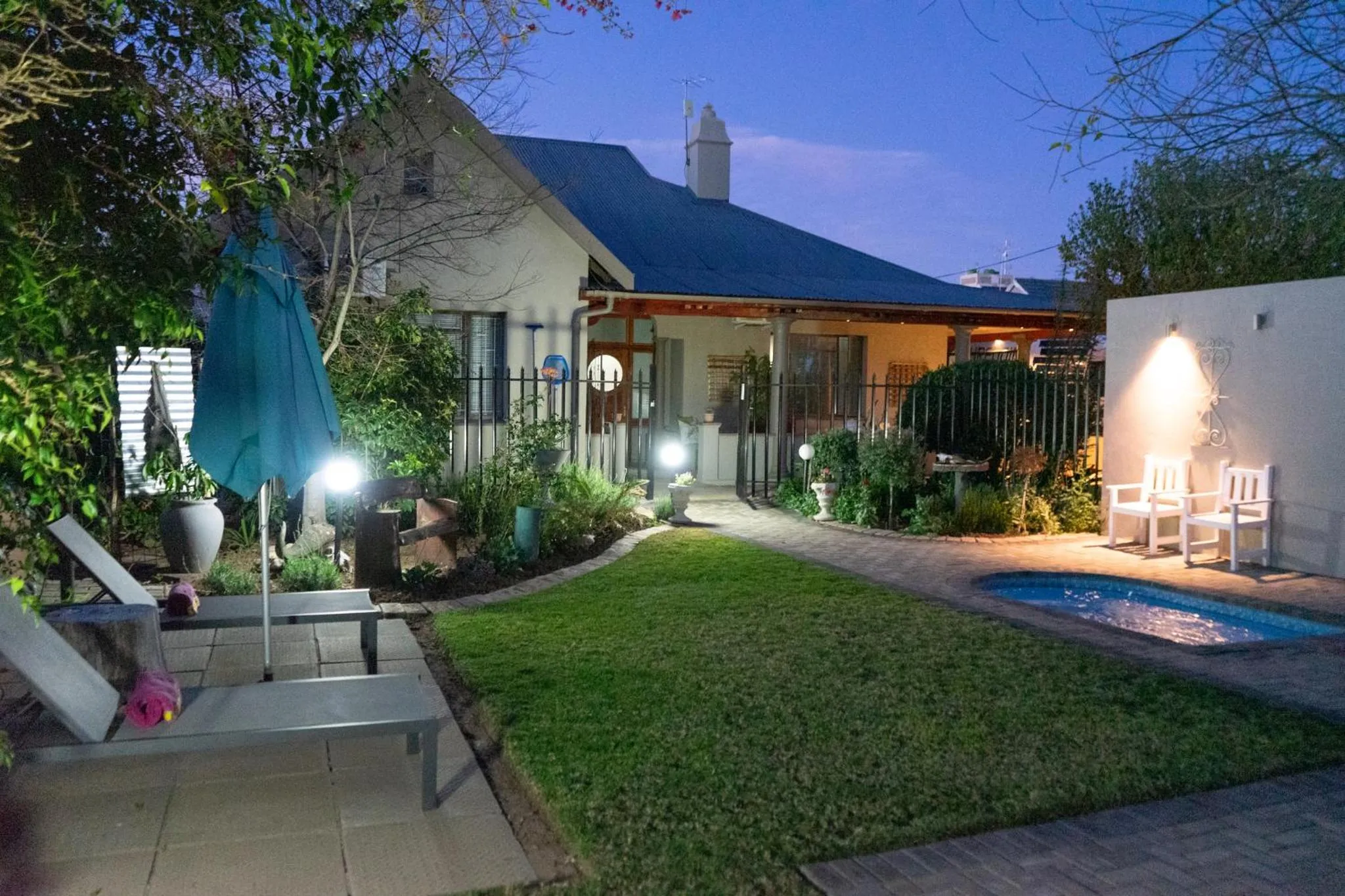Property building in De Akker Guest House Oudtshoorn