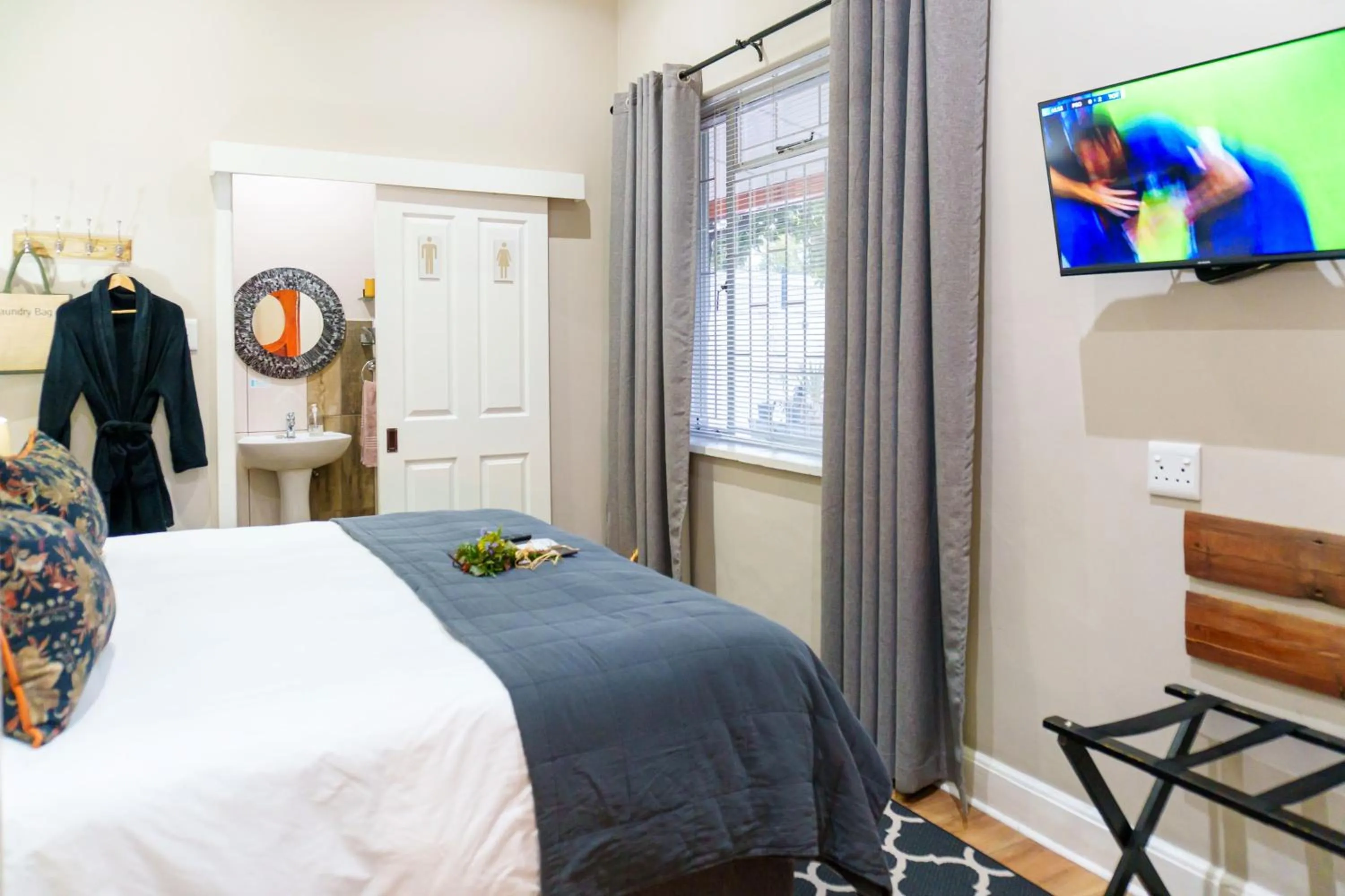 Bedroom, Bed in De Akker Guest House Oudtshoorn