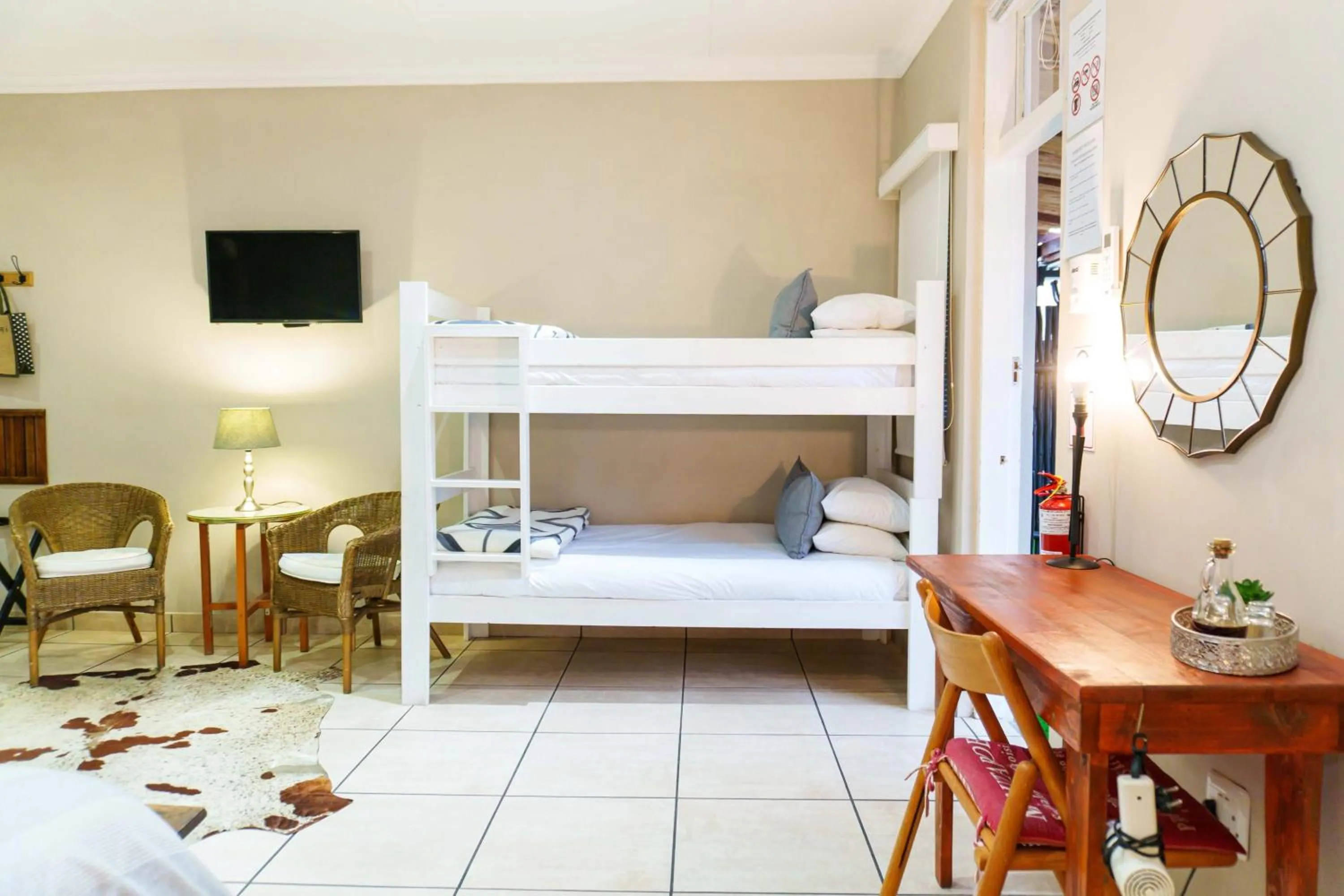 bunk bed, Bed in De Akker Guest House Oudtshoorn