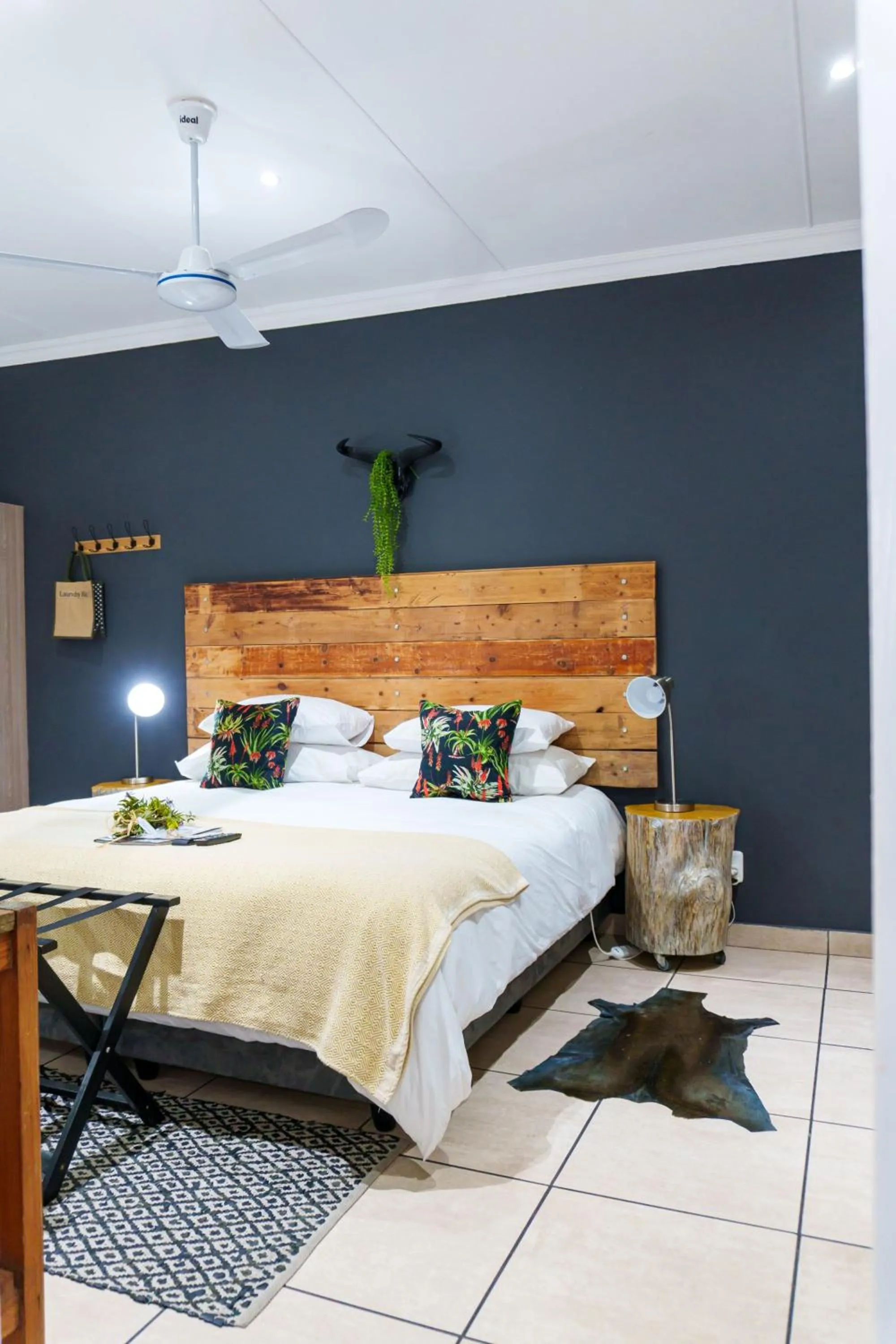 Bedroom, Bed in De Akker Guest House Oudtshoorn