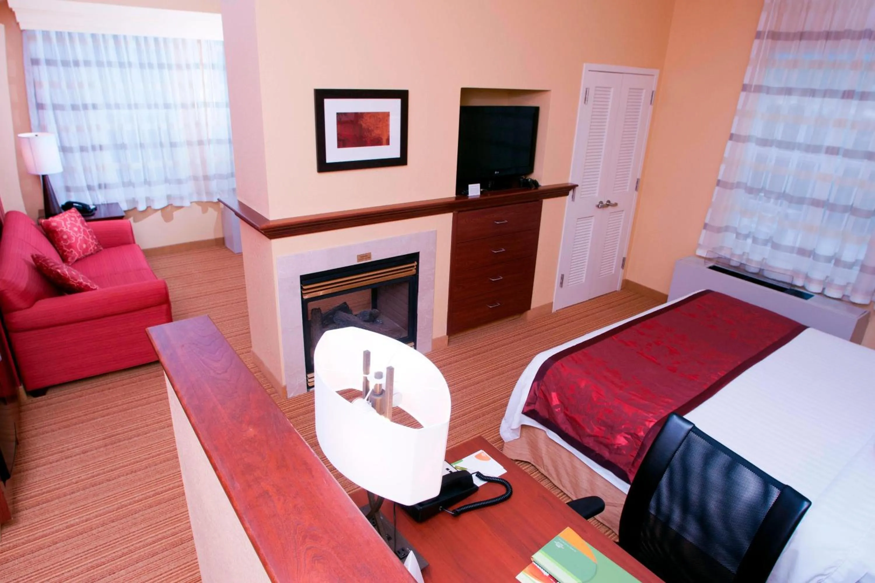 Bedroom, Bed in Courtyard Middlebury