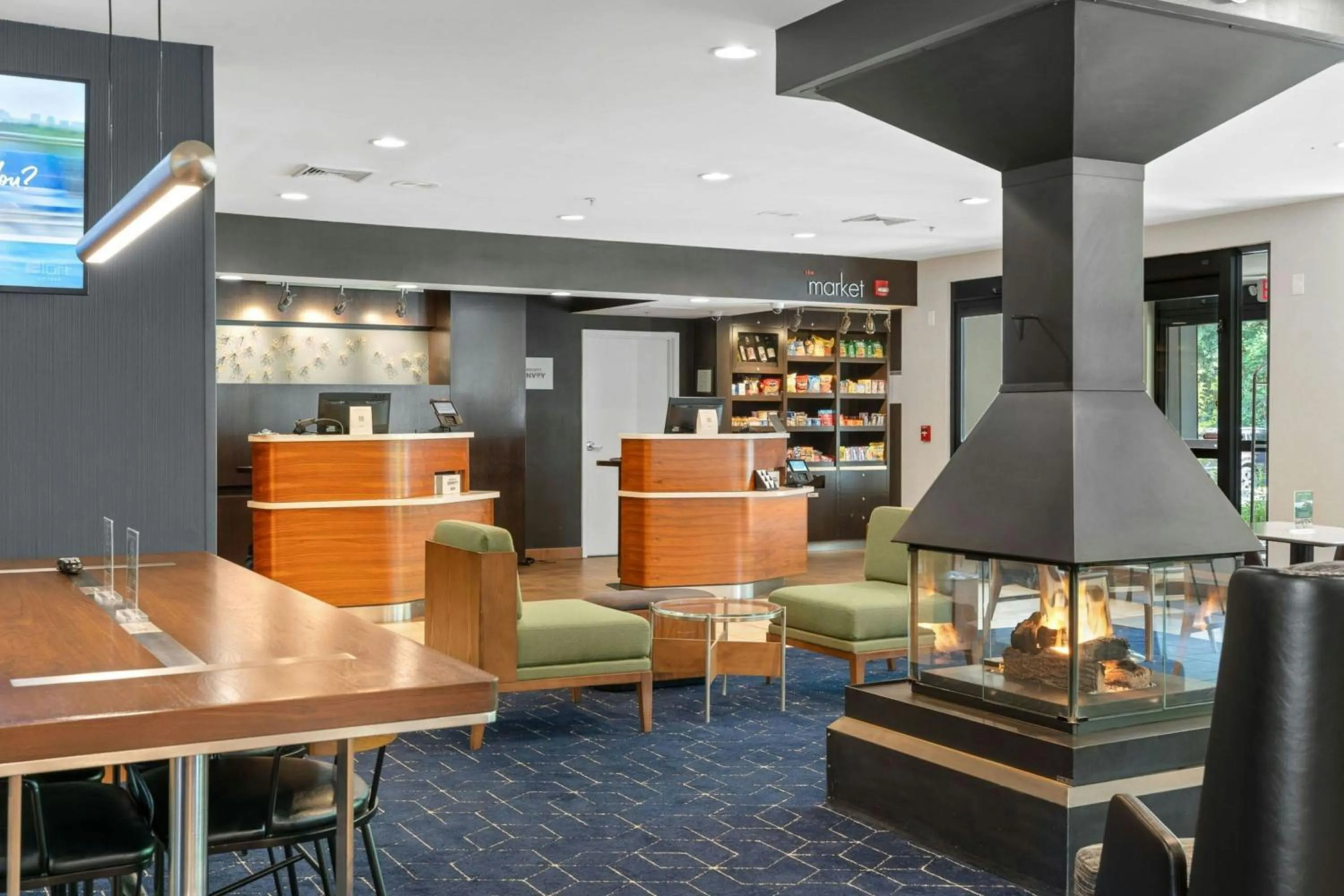 Lobby or reception in Courtyard Burlington Williston