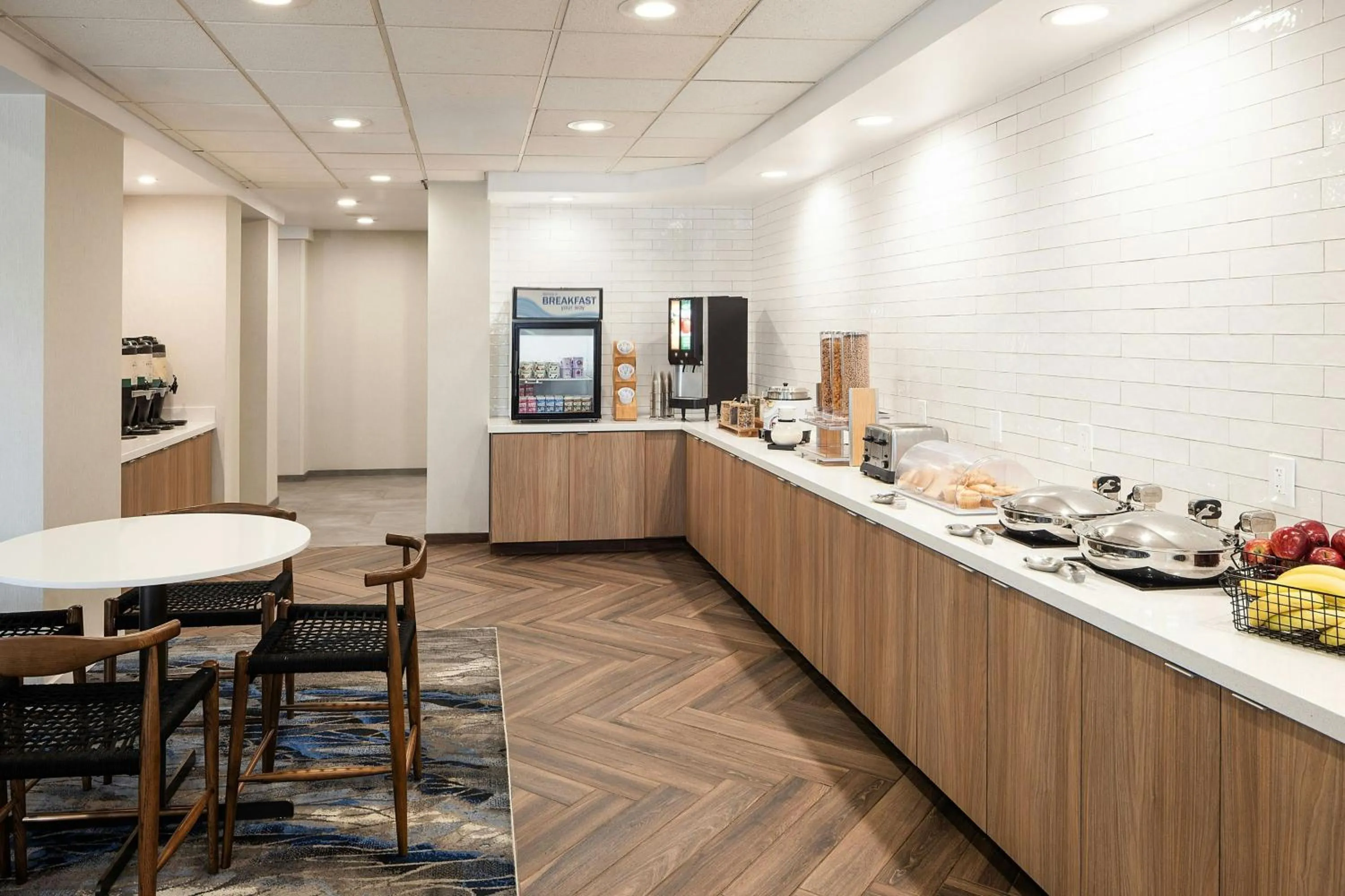 Breakfast in Fairfield Inn & Suites – Buffalo Airport