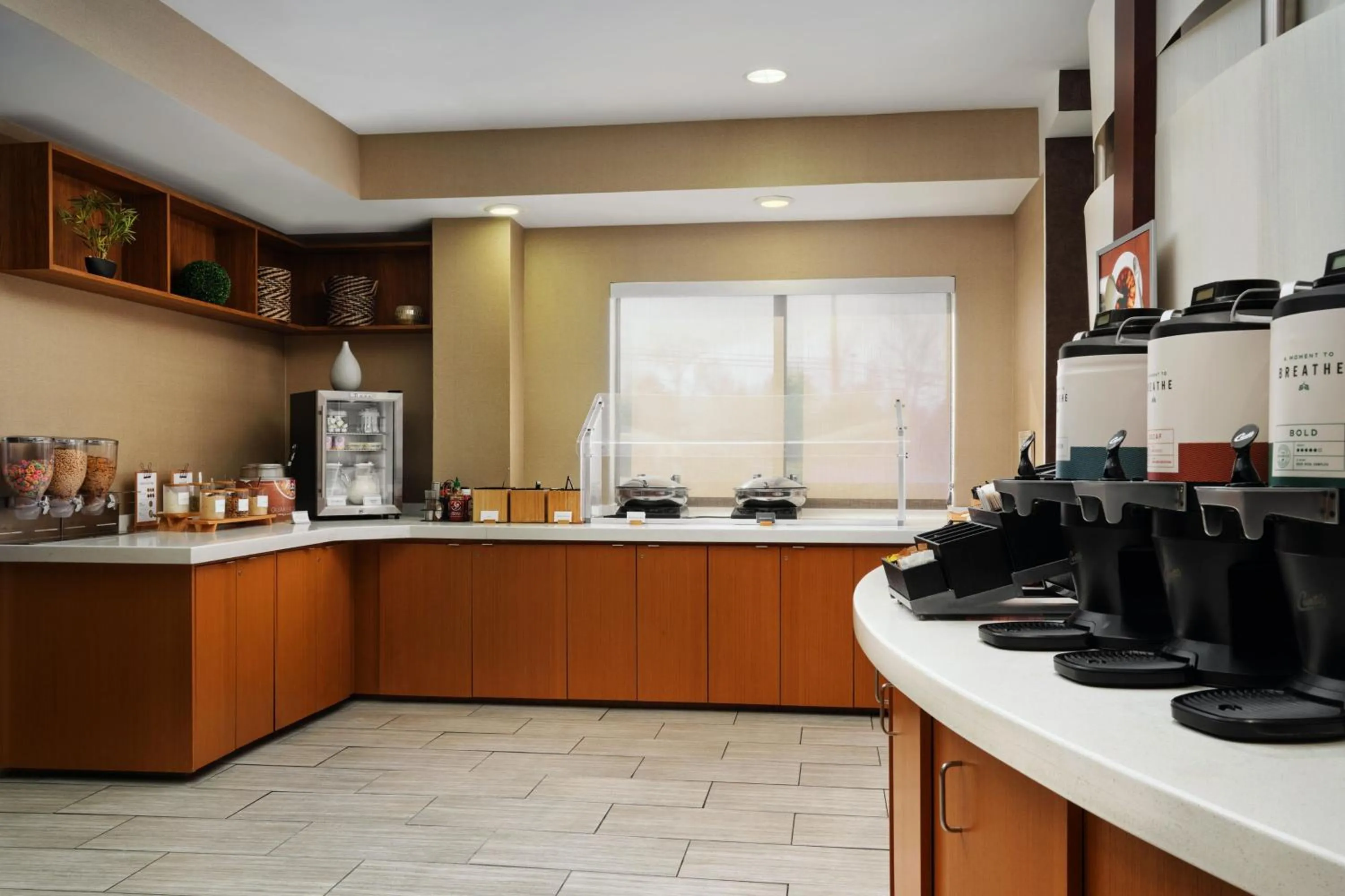 Breakfast in SpringHill Suites Edgewood Aberdeen