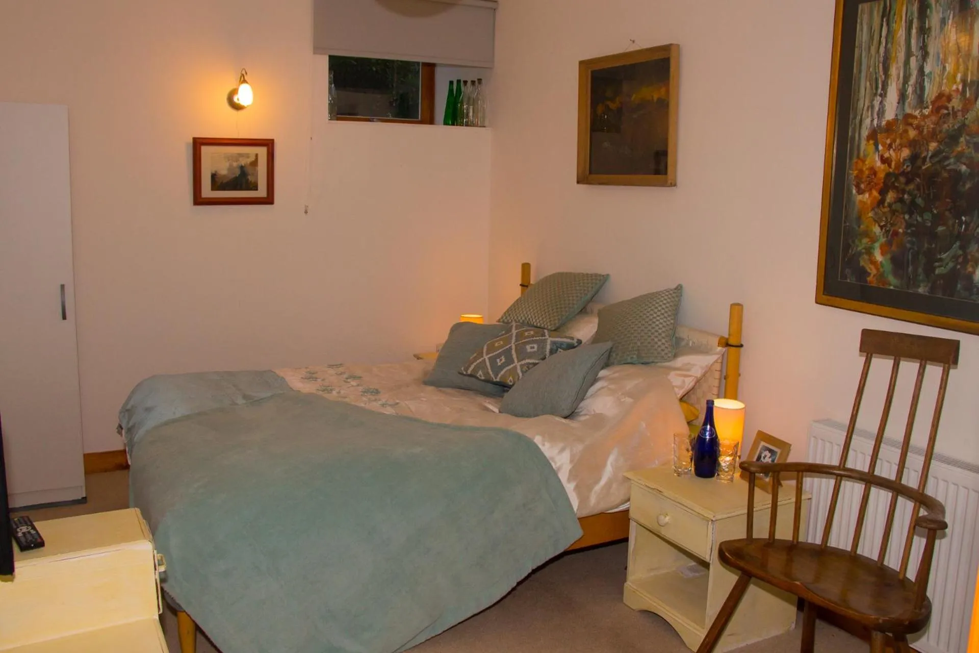 Bed in James John Hamilton House and backpacker hostel