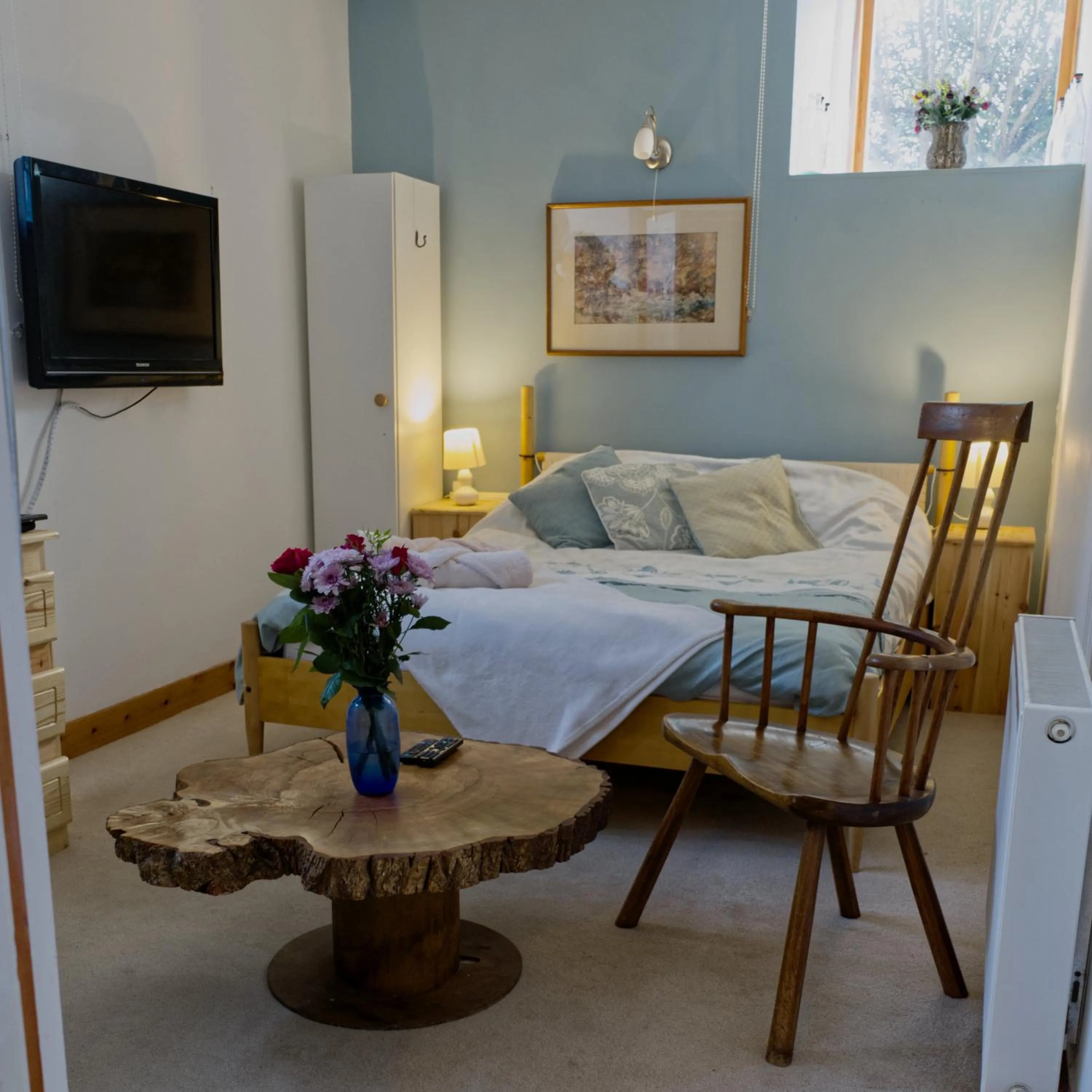 Bed in James John Hamilton House and backpacker hostel