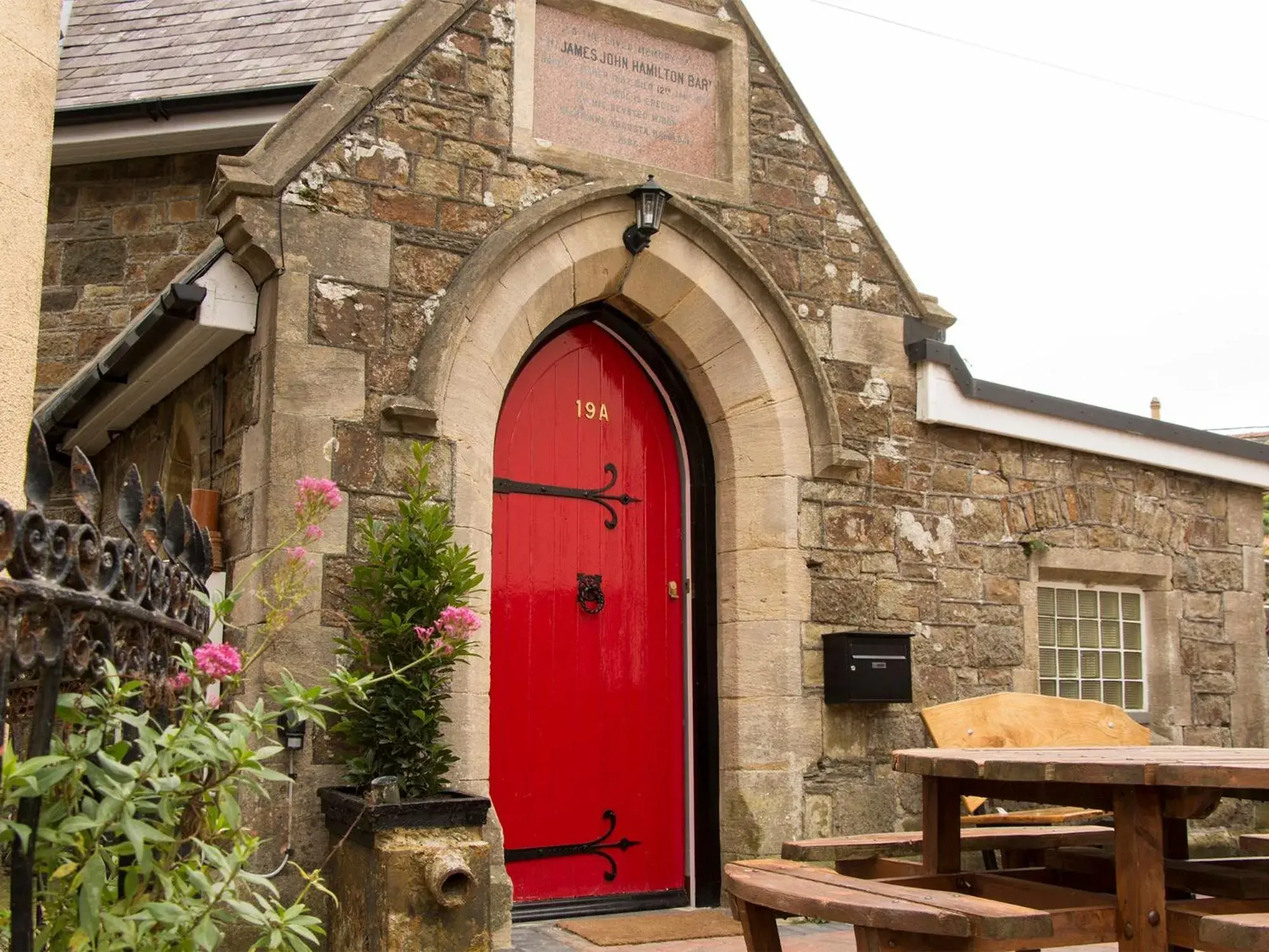 James John Hamilton House and backpacker hostel James John Hamilton House and backpacker hostel