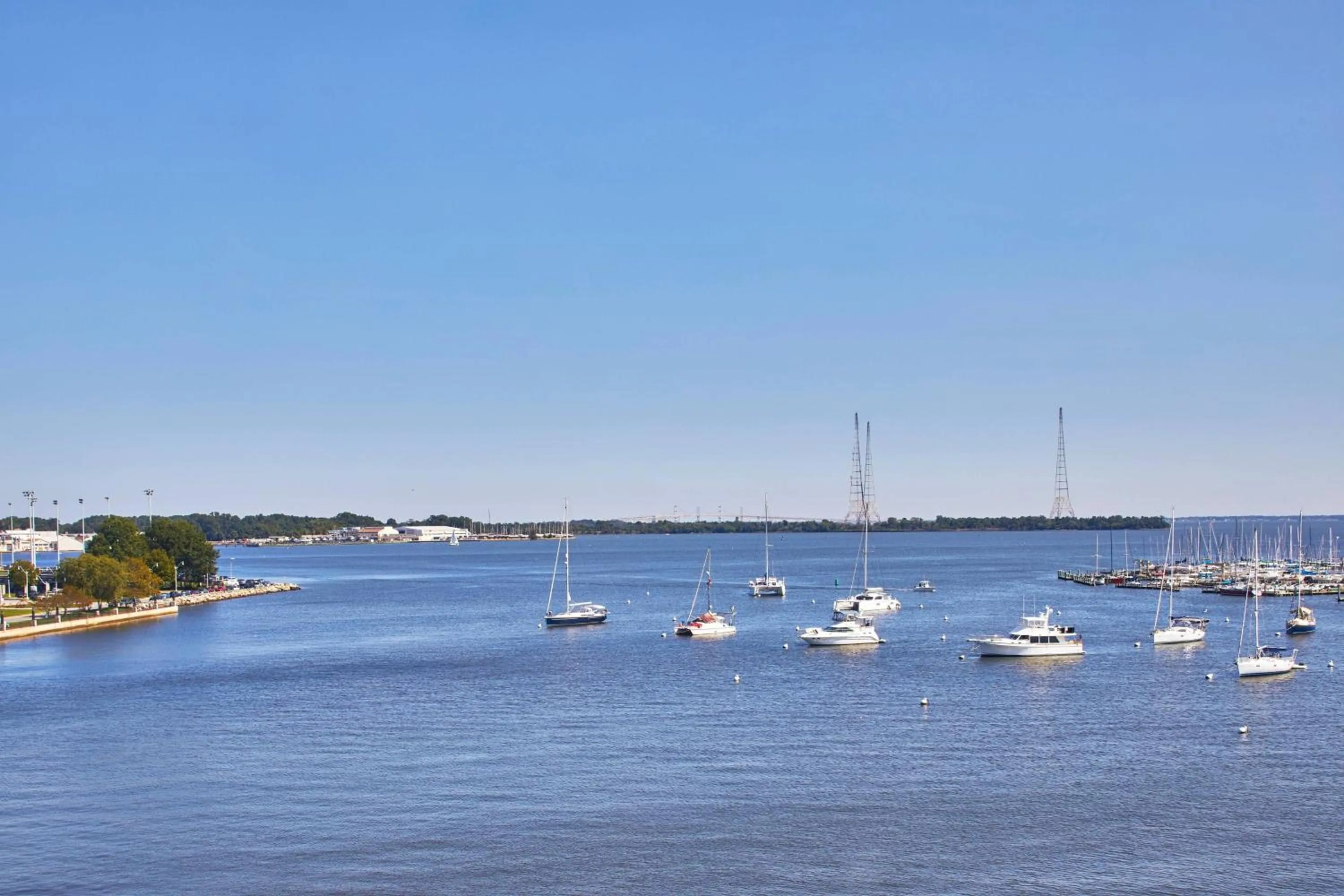 Bedroom in Annapolis Waterfront Hotel, Autograph Collection