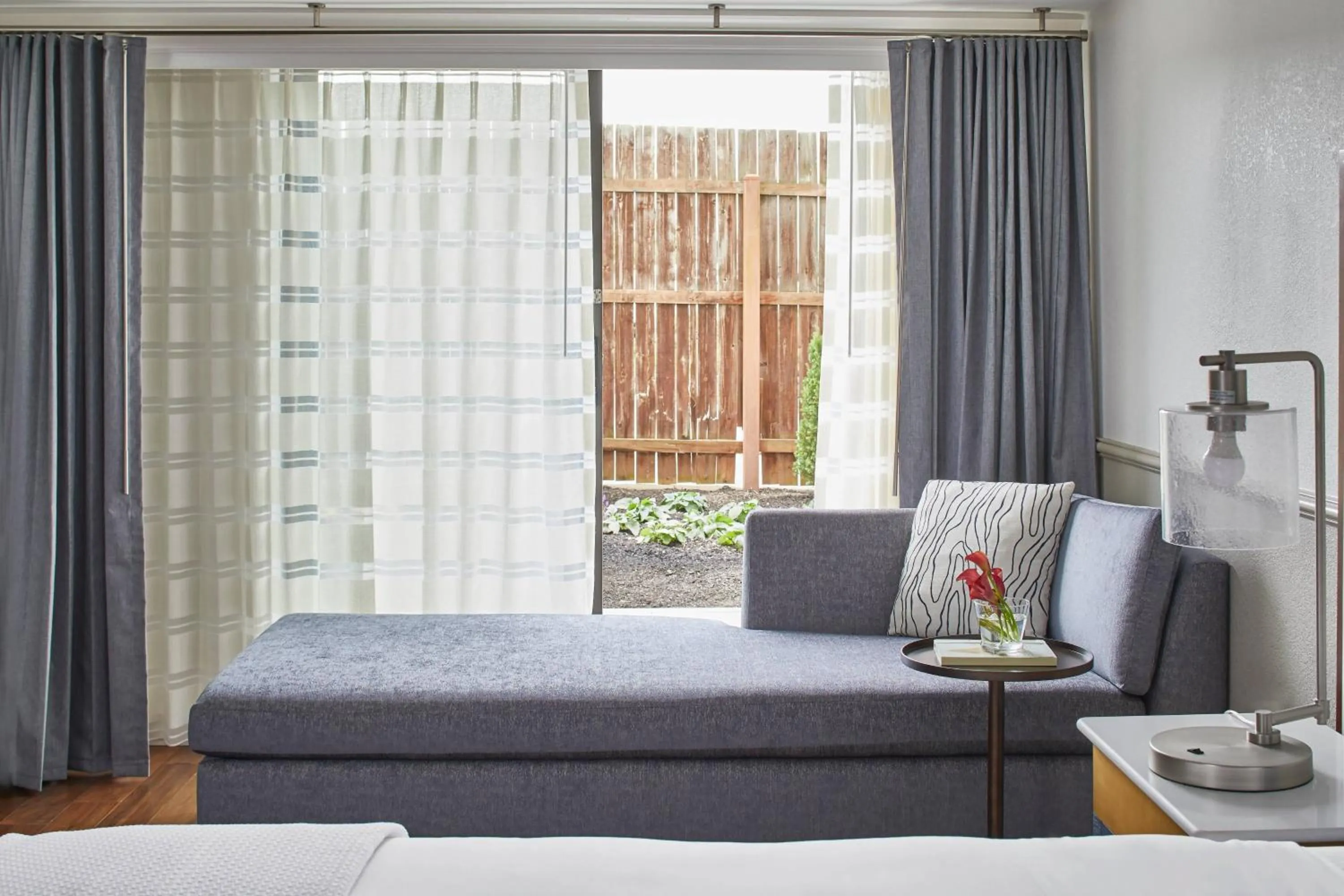 Photo of the whole room, Bed in Annapolis Waterfront Hotel, Autograph Collection