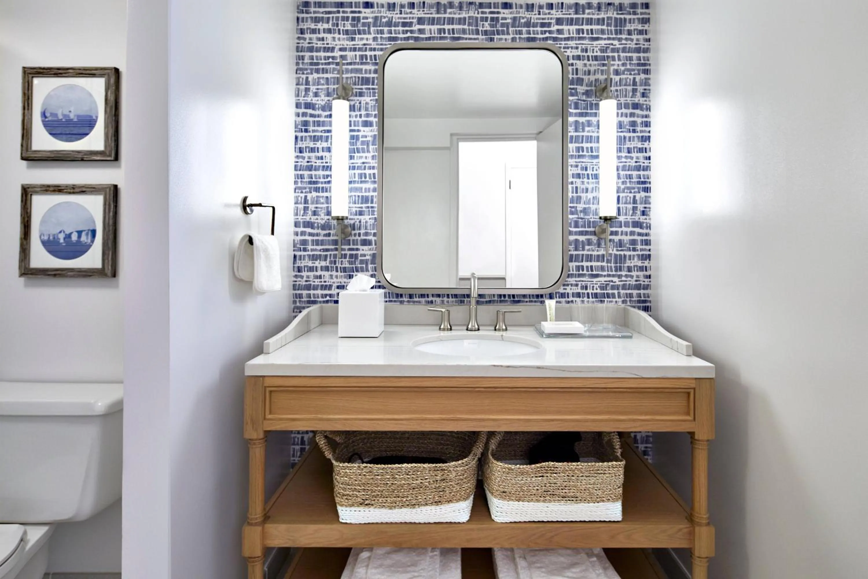 Bathroom in Annapolis Waterfront Hotel, Autograph Collection