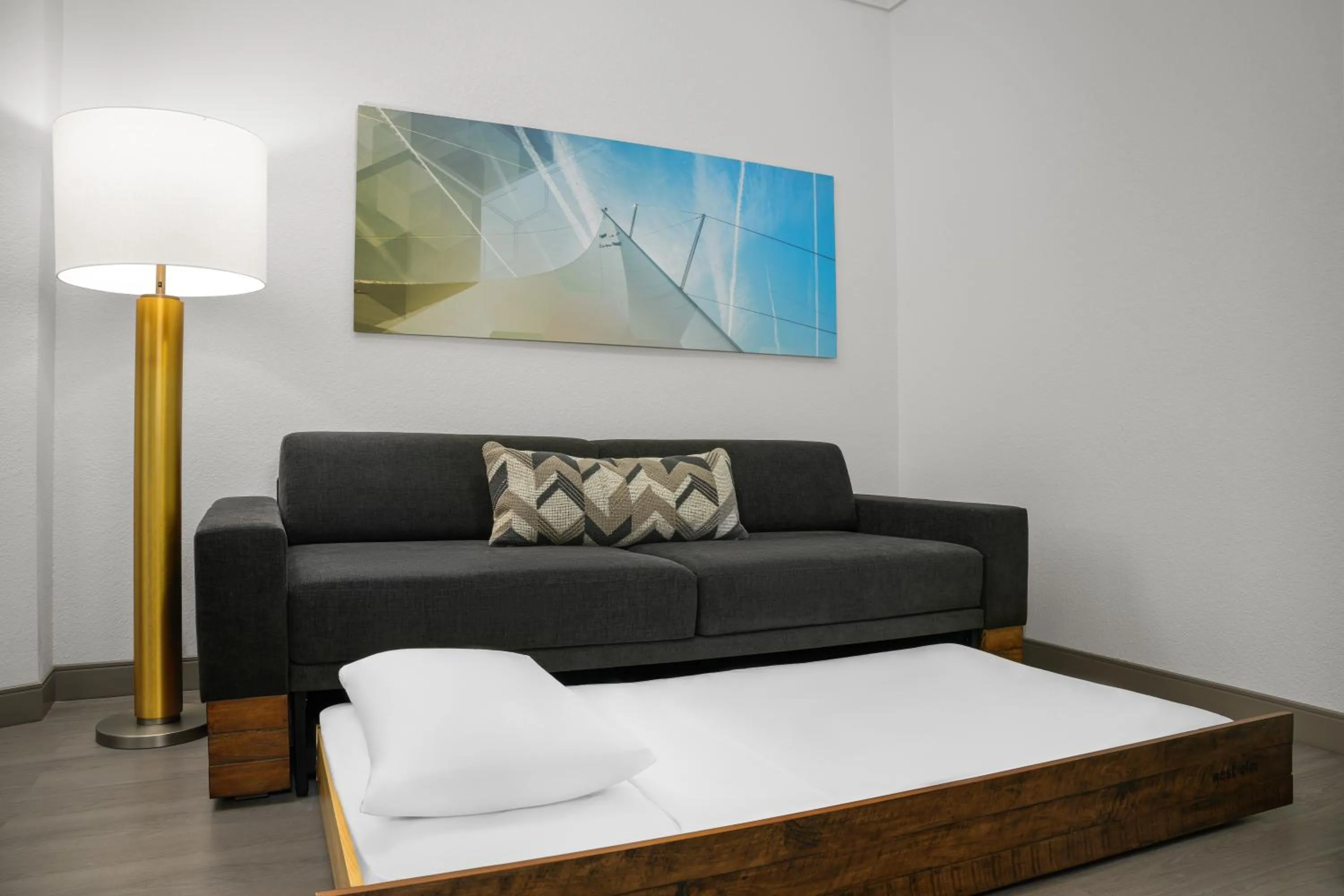 Living room in SpringHill Suites by Marriott Annapolis