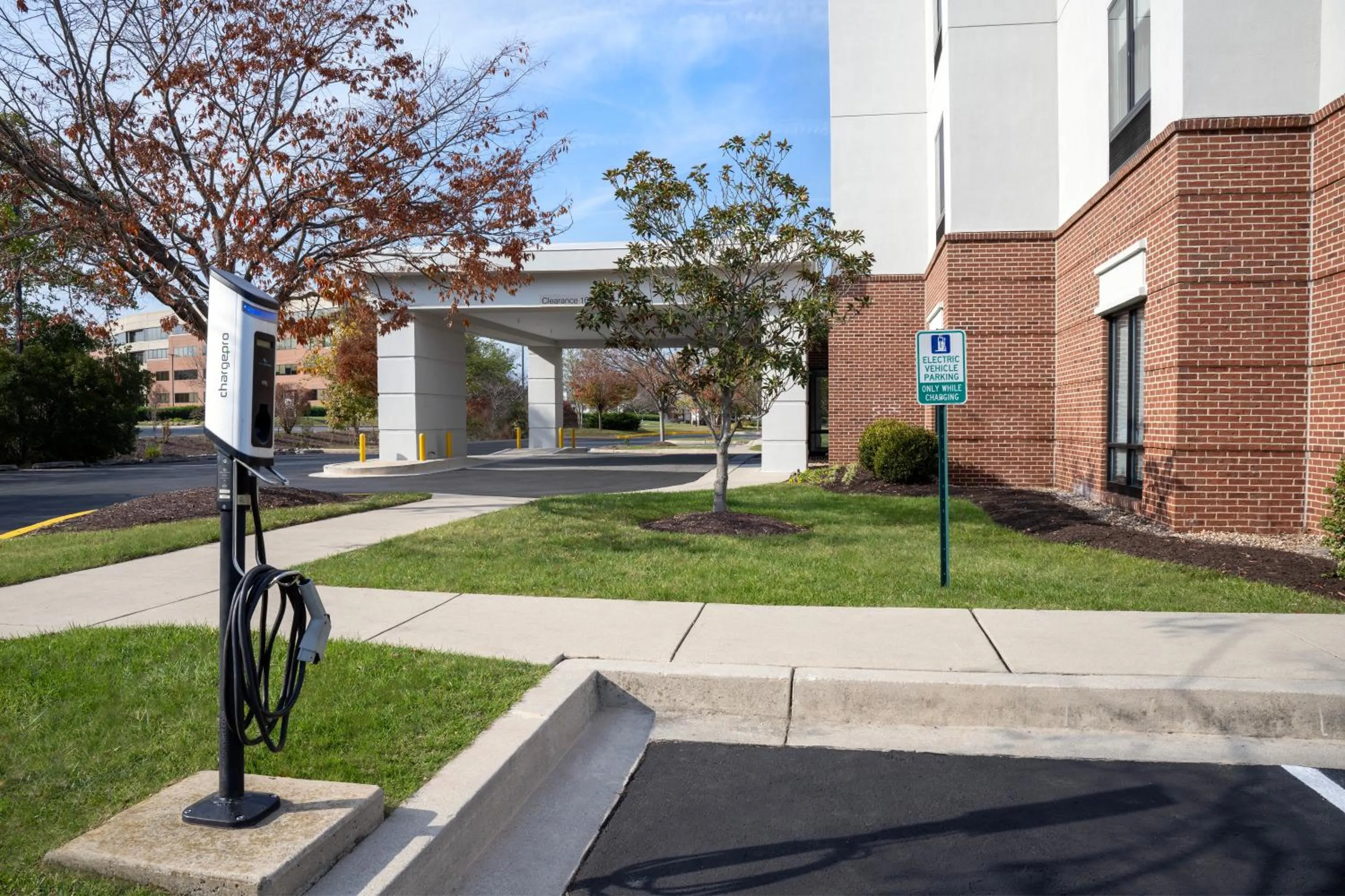 Parking in SpringHill Suites by Marriott Annapolis