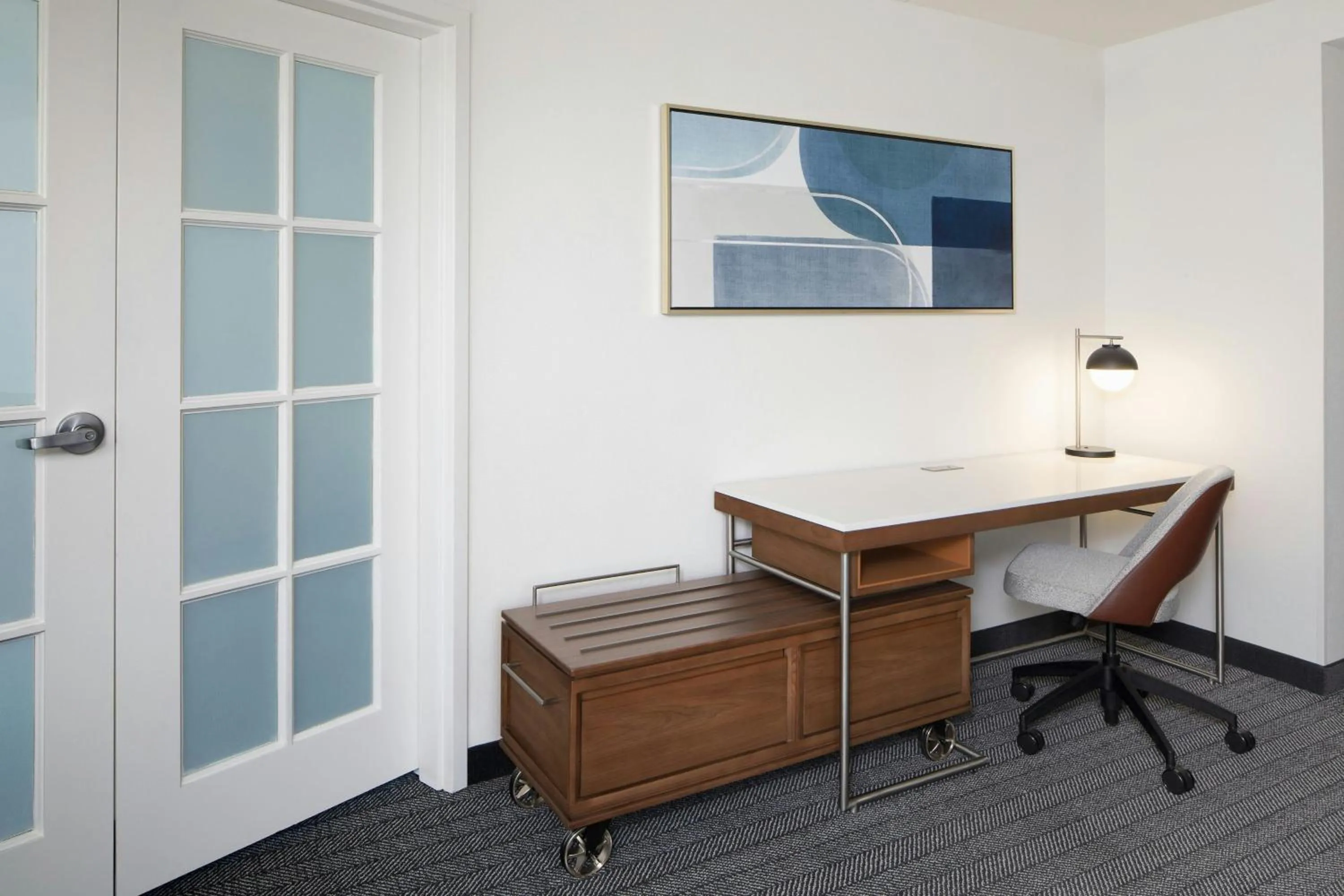 Bedroom in Courtyard Columbia Downtown at USC