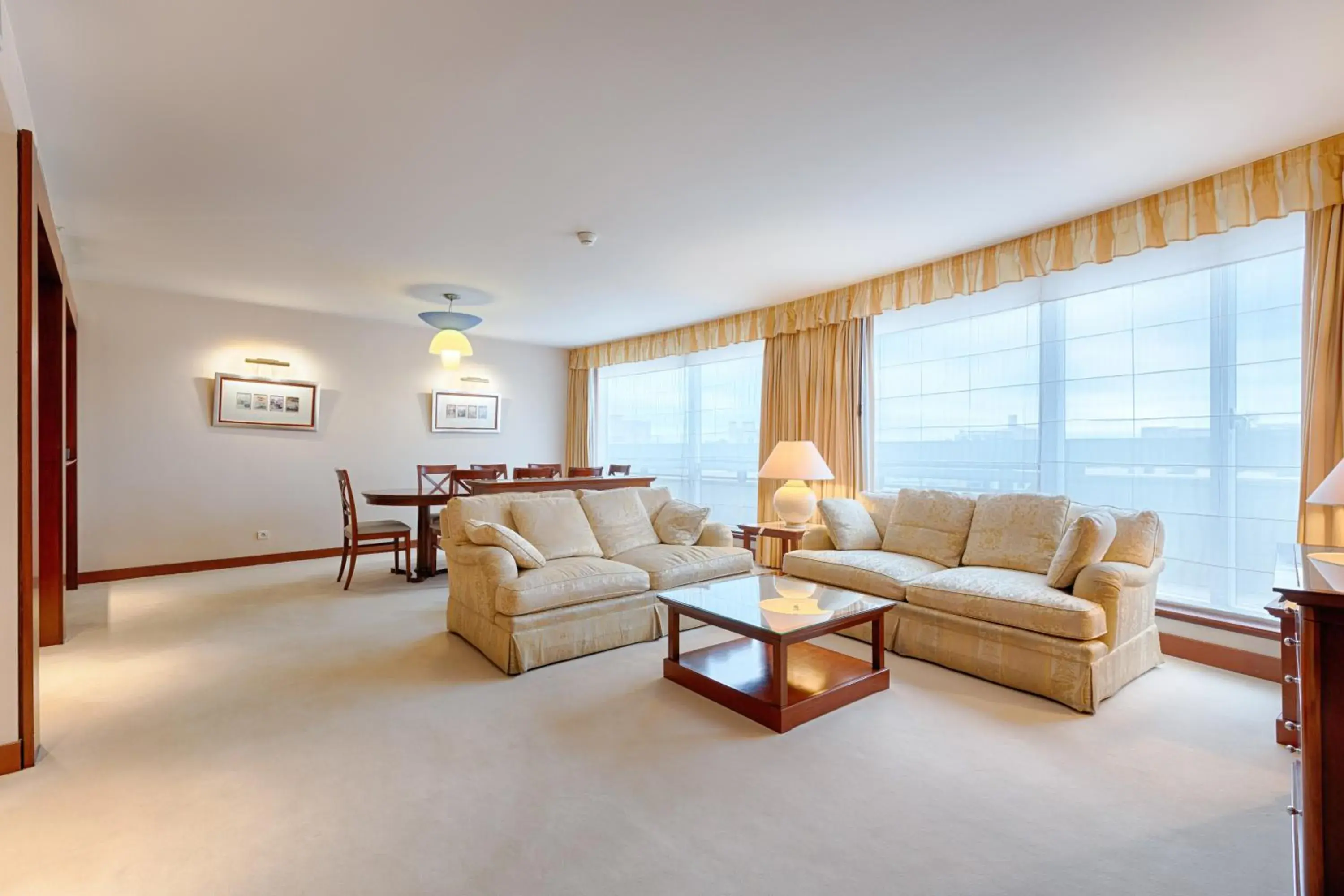 Living room in Occidental Paris Levallois Living room in Occidental Paris Levallois