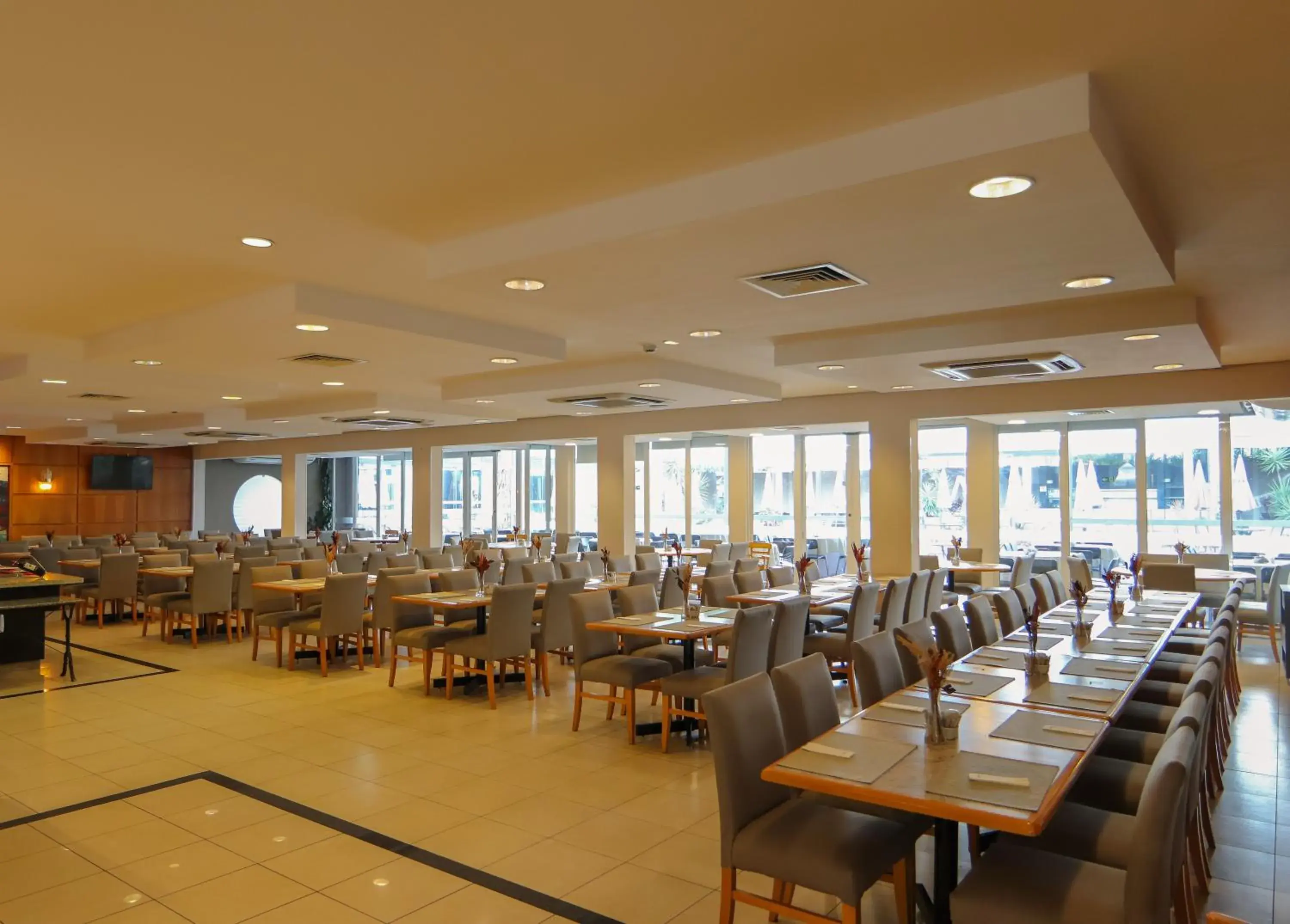 Restaurant/places to eat in Hotel Premium Campinas Restaurant/places to eat in Hotel Premium Campinas