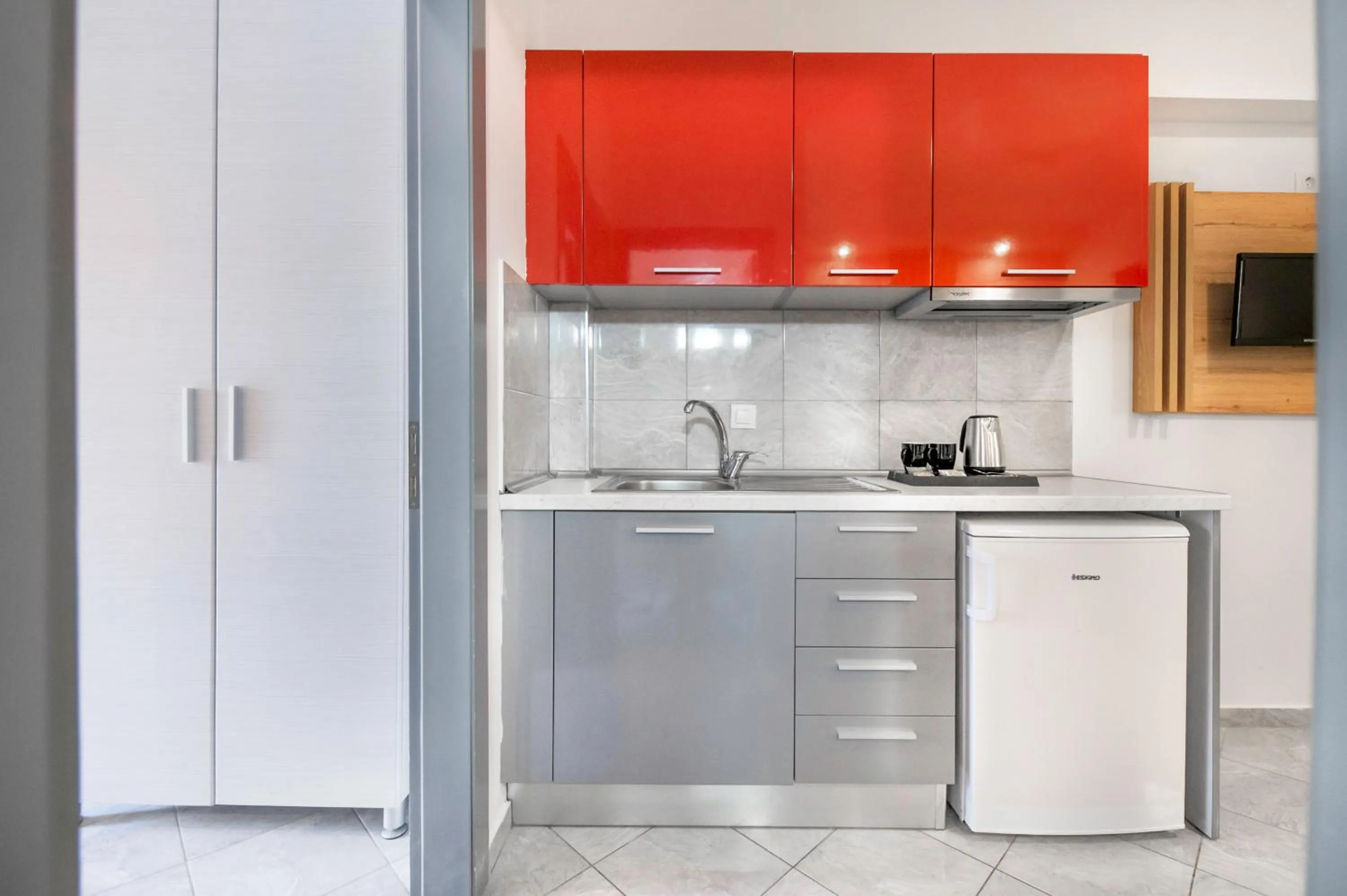 Kitchen or kitchenette in Akritas Hotel Pefkochori