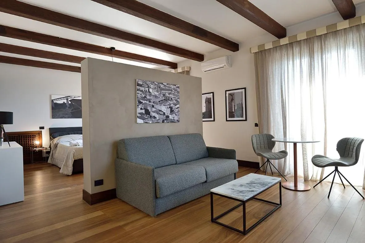 Photo of the whole room in Casa Realia