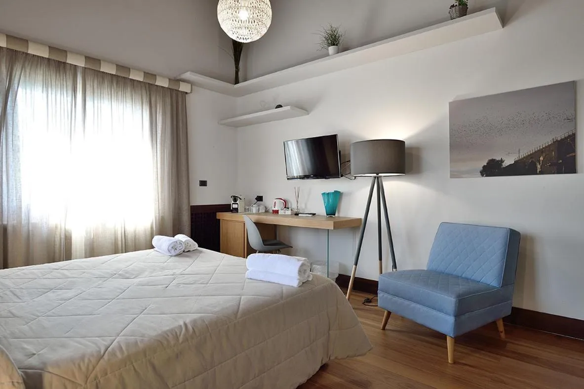 Photo of the whole room, Bed in Casa Realia