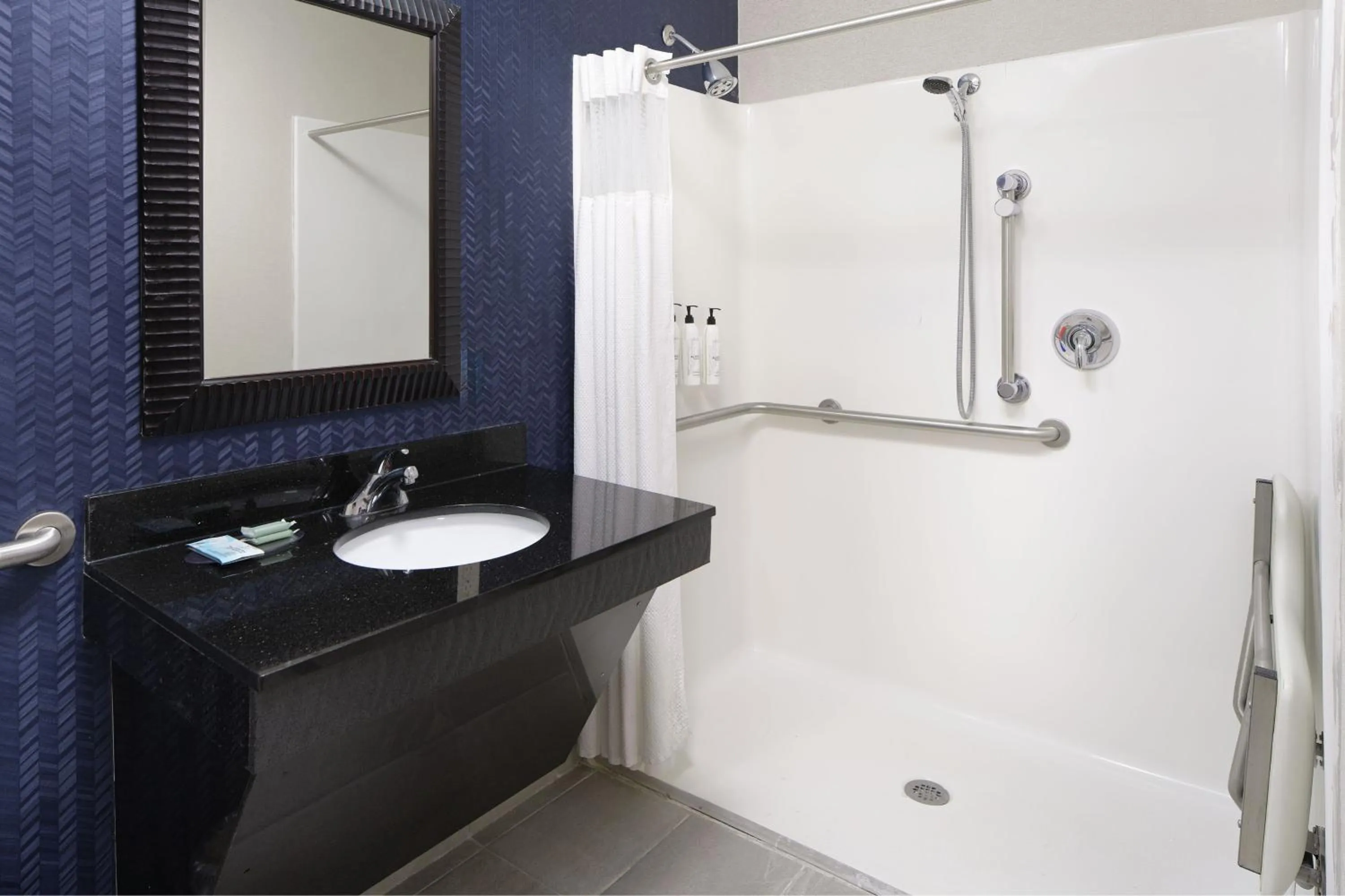 Bathroom in Fairfield Inn & Suites Columbia Northeast