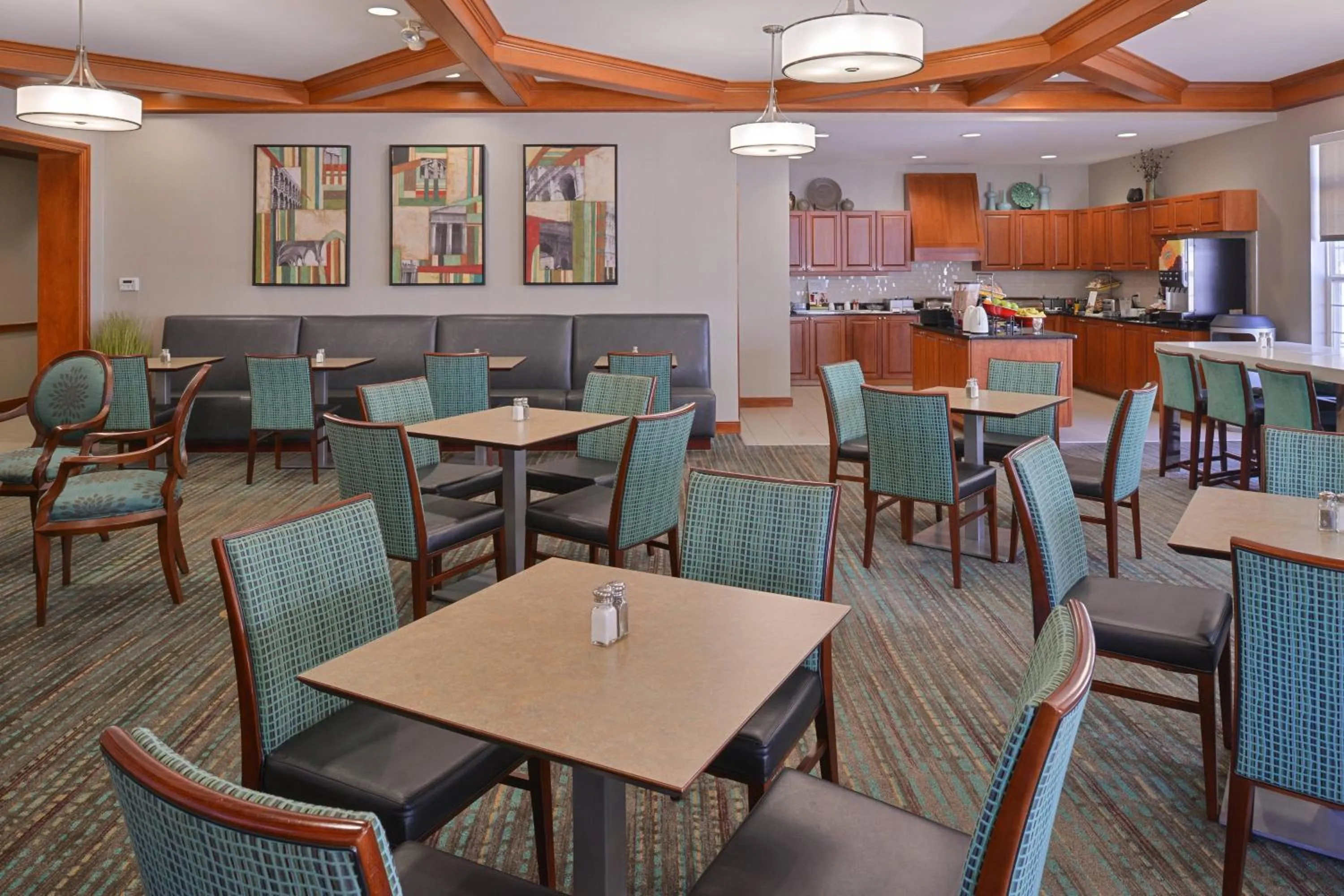 Restaurant/places to eat in Residence Inn Columbia Northeast/Fort Jackson Area