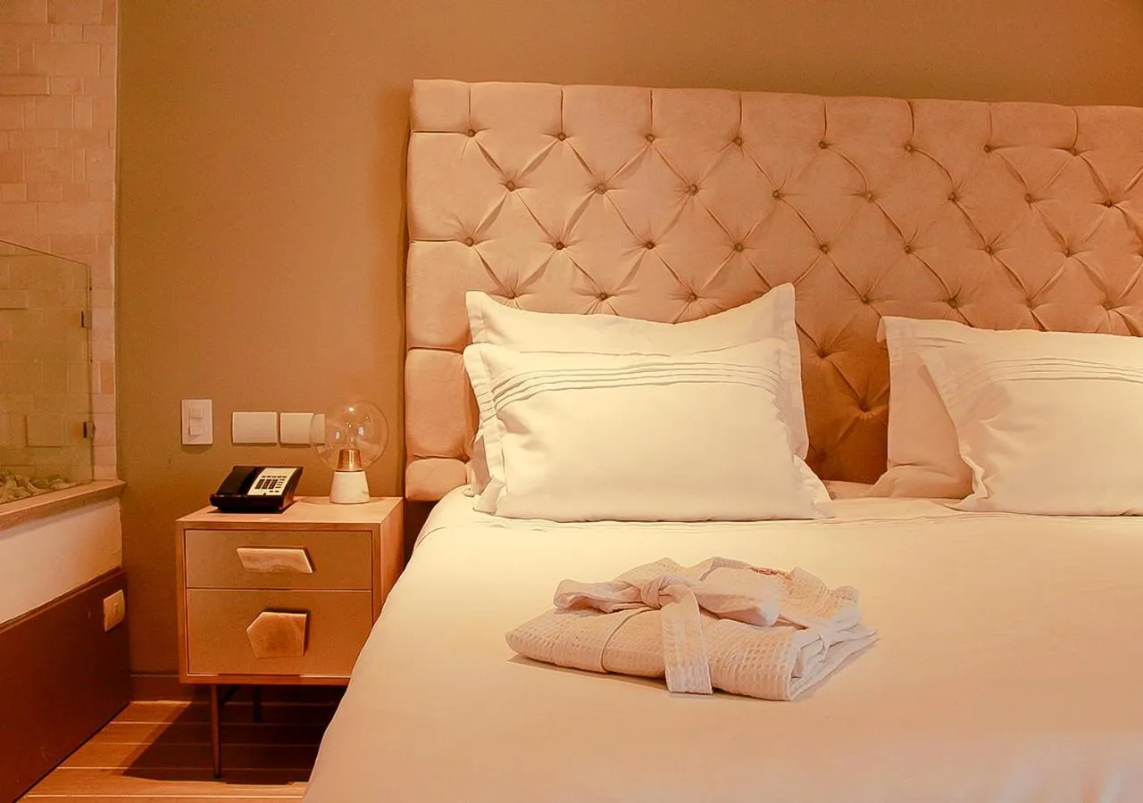 Bed in Country International Hotel