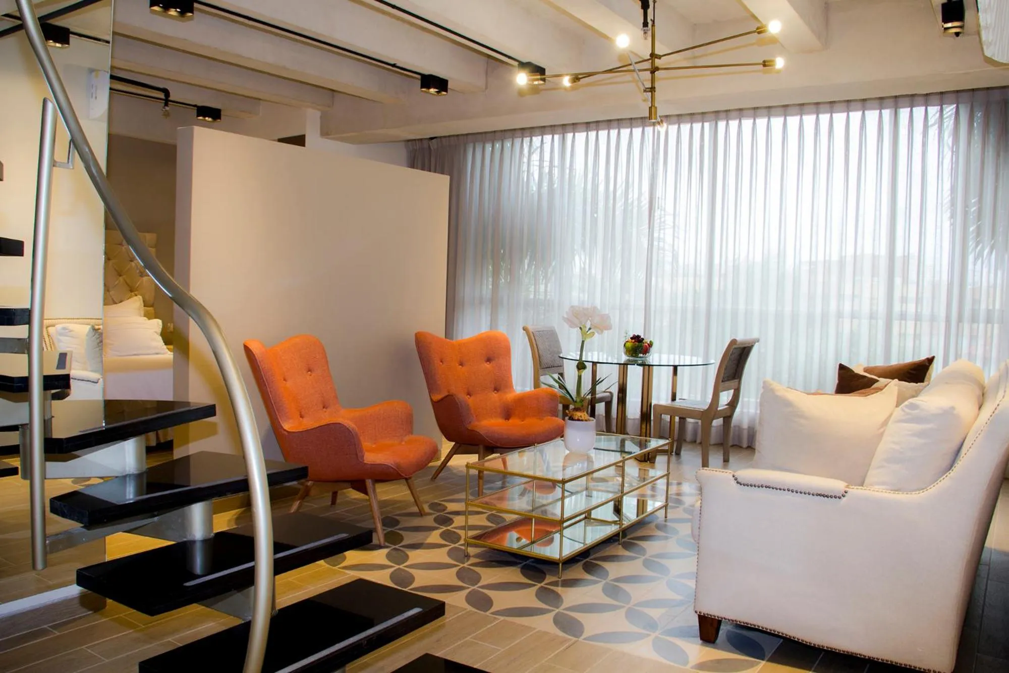 Living room in Country International Hotel