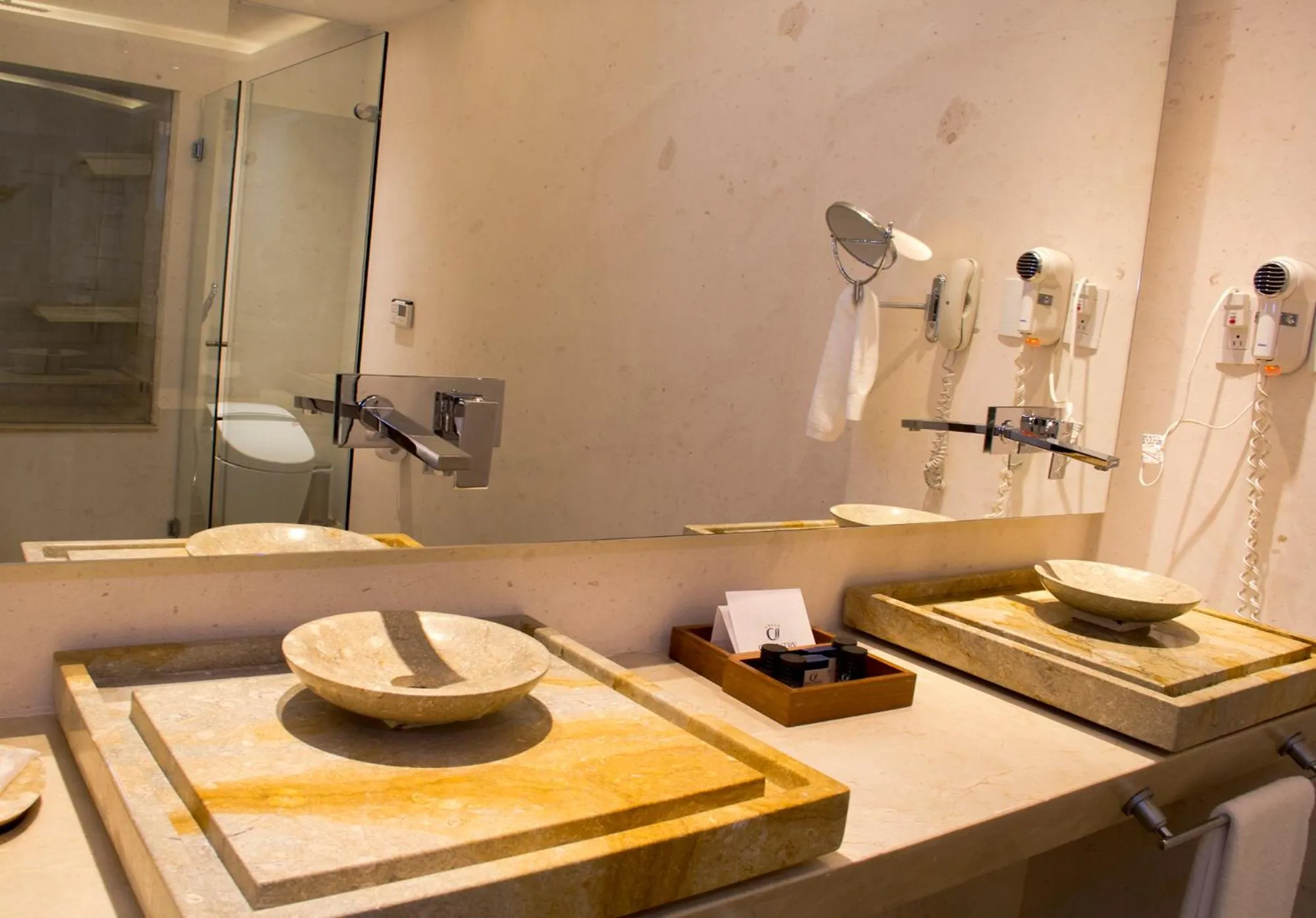 Bathroom in Country International Hotel