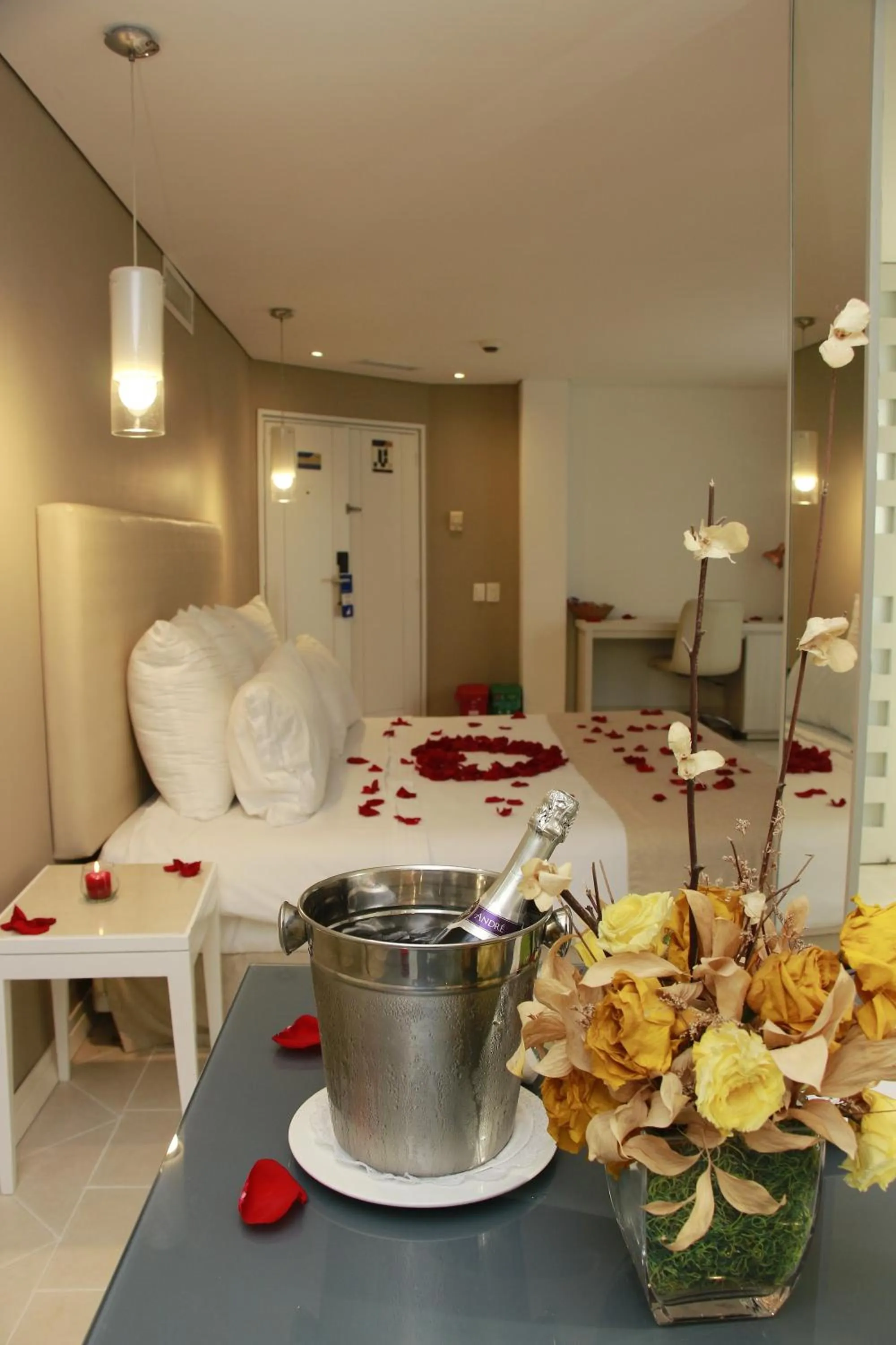 Dinner in Country International Hotel