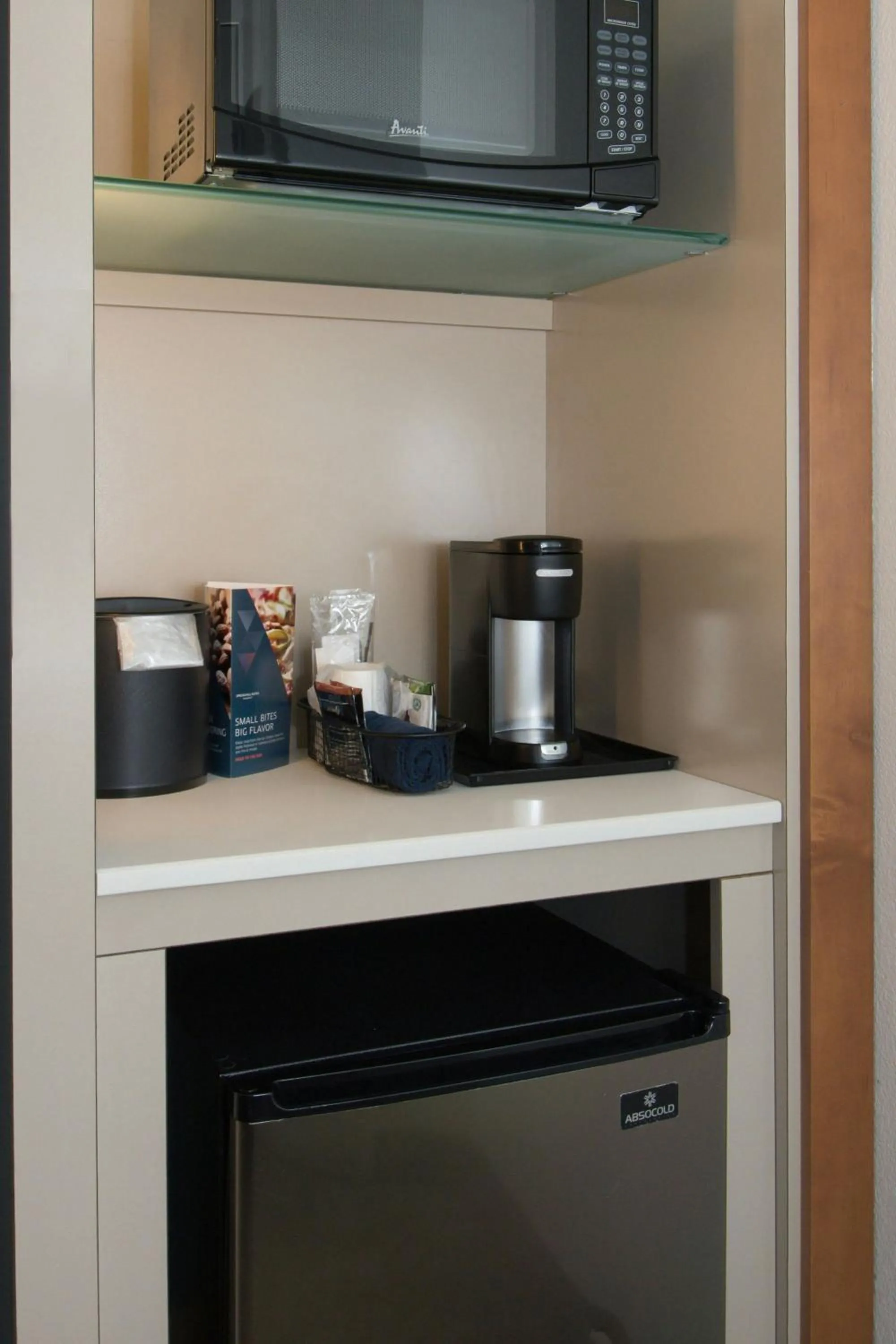 Photo of the whole room in SpringHill Suites Columbia Downtown The Vista