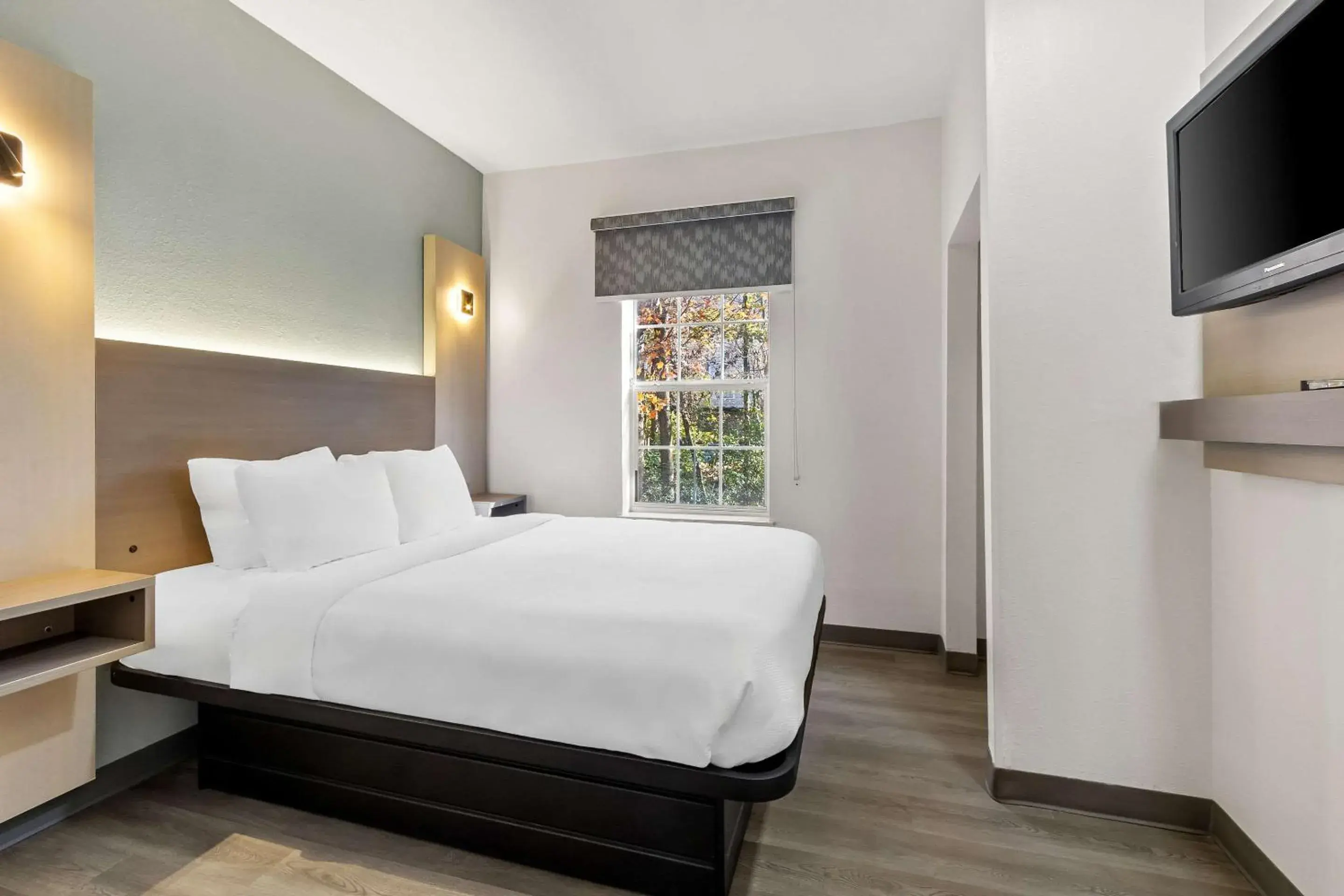 Bedroom, Bed in MainStay Suites Columbia Harbison Bedroom, Bed in MainStay Suites Columbia Harbison