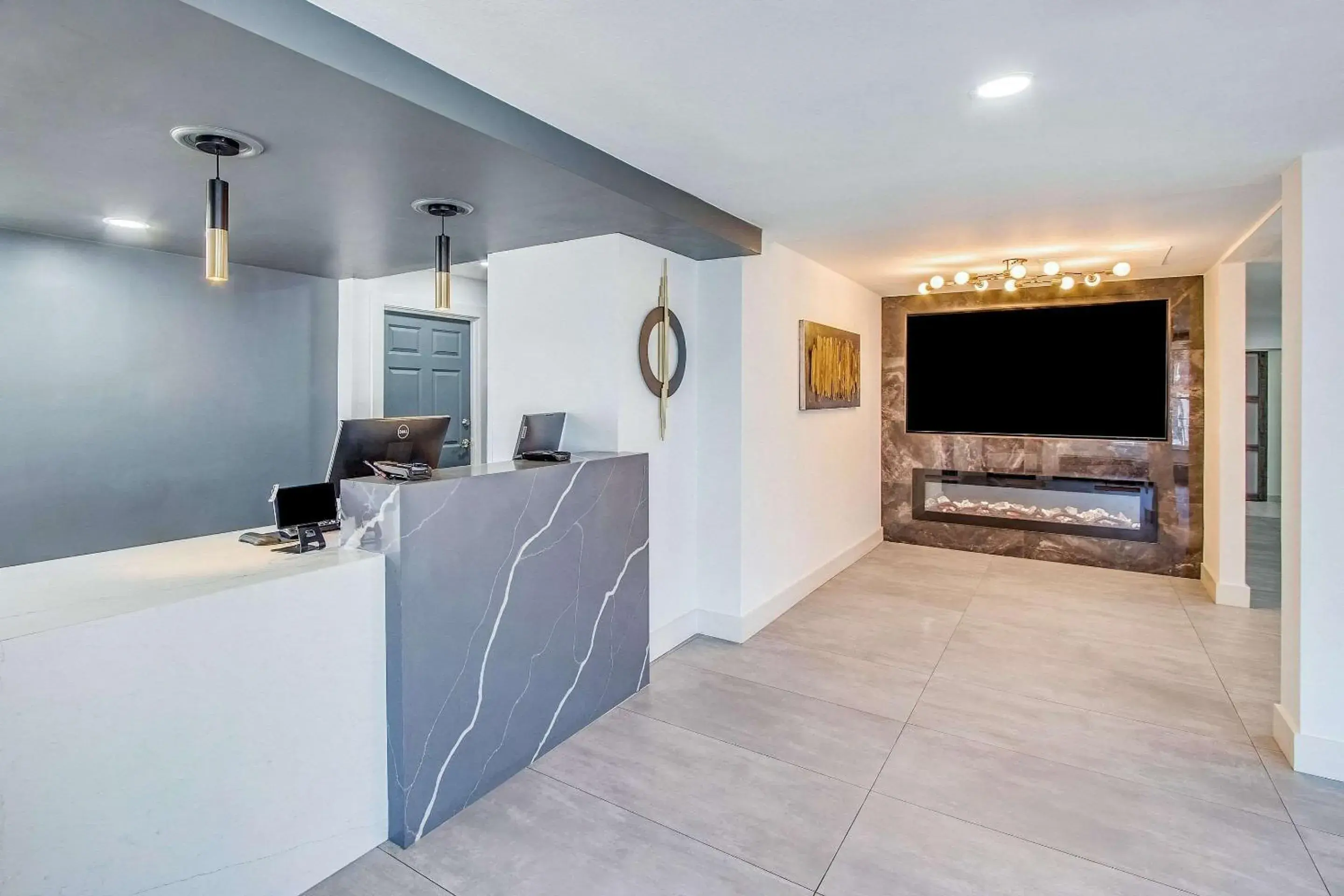 Lobby or reception, Bed in MainStay Suites Columbia Harbison Lobby or reception, Bed in MainStay Suites Columbia Harbison