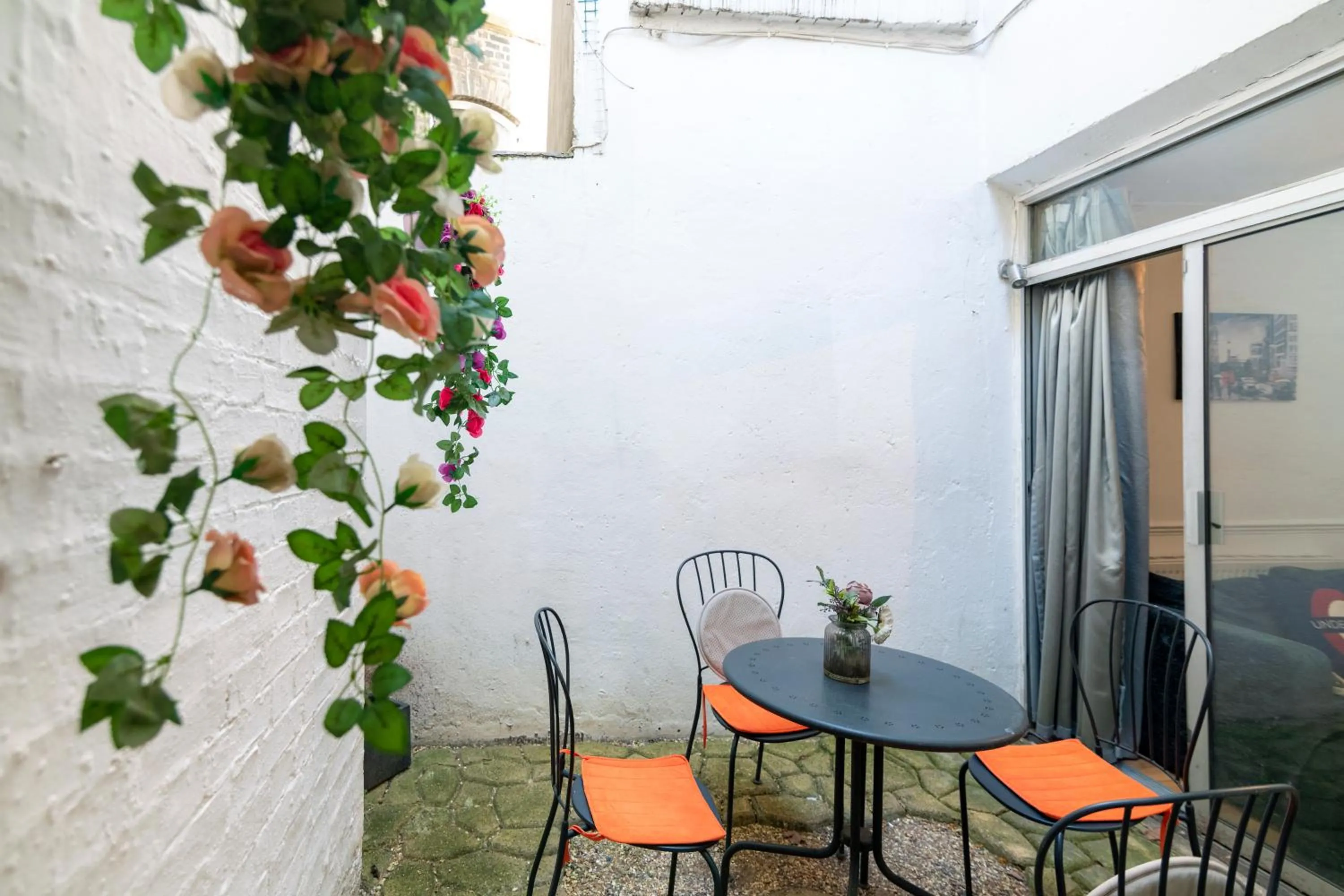 ItalianFlat - Warwick
