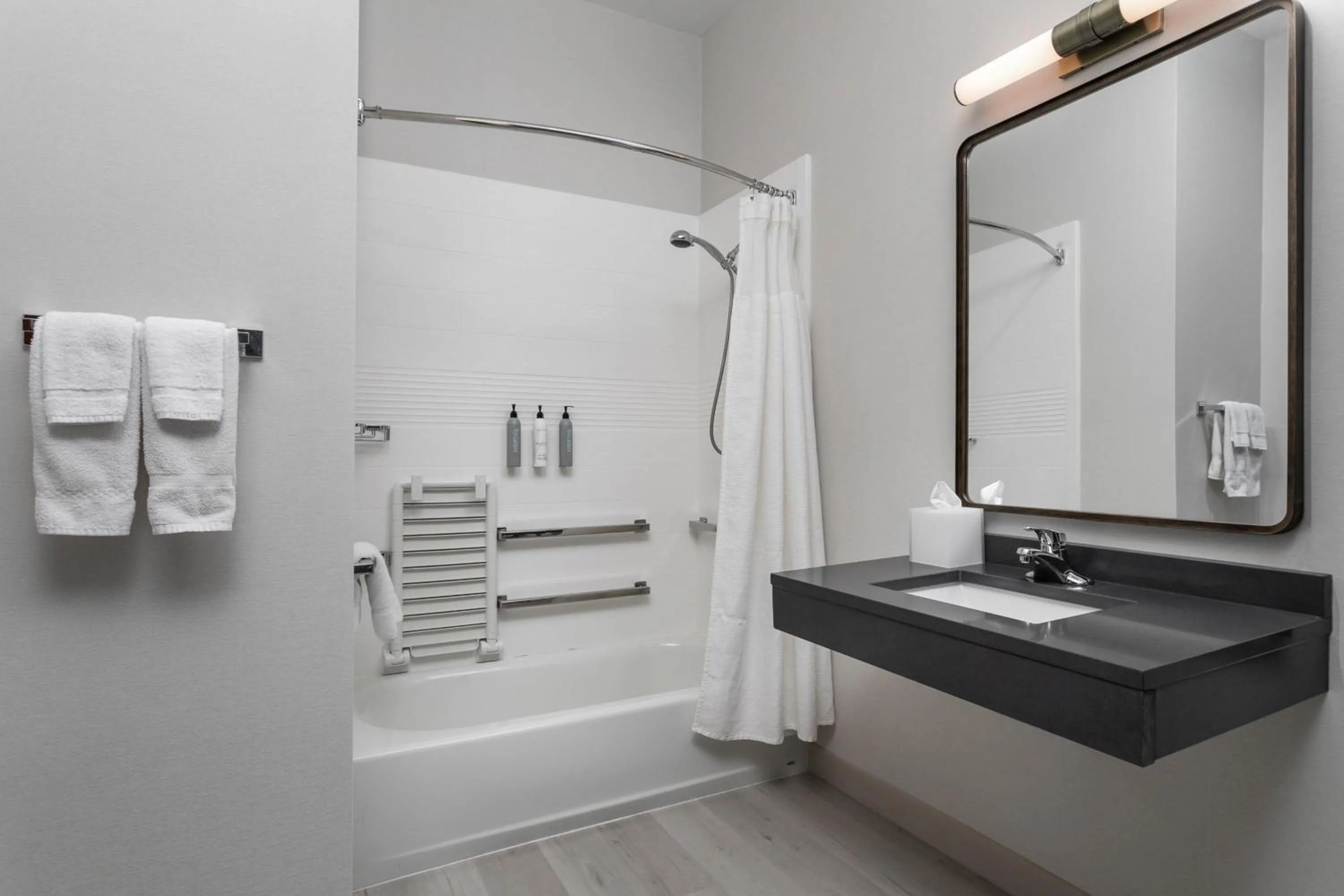 Bathroom in Fairfield Inn & Suites by Marriott Chattanooga South East Ridge