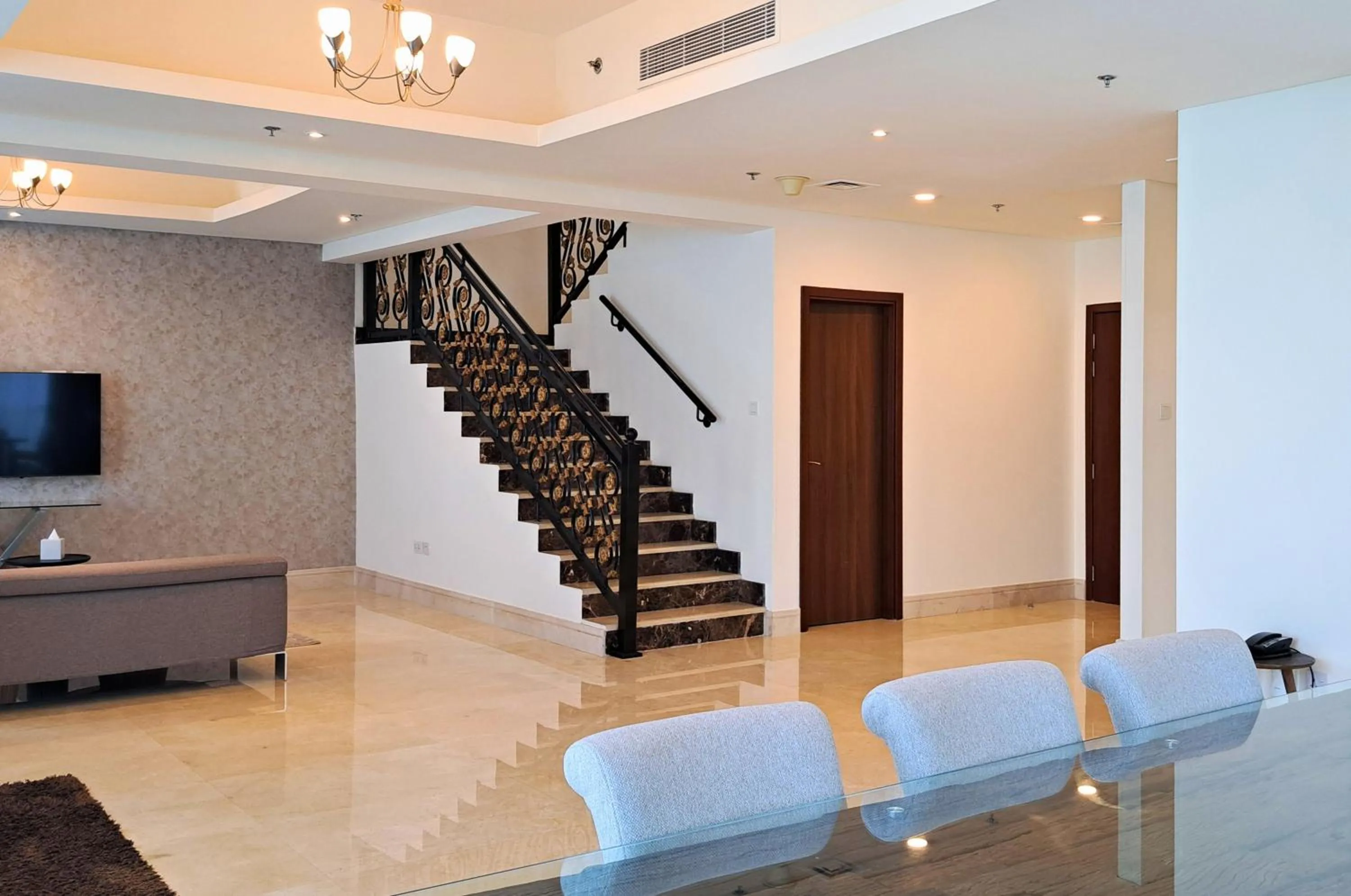 TV and multimedia in Barceló Residences Dubai Marina