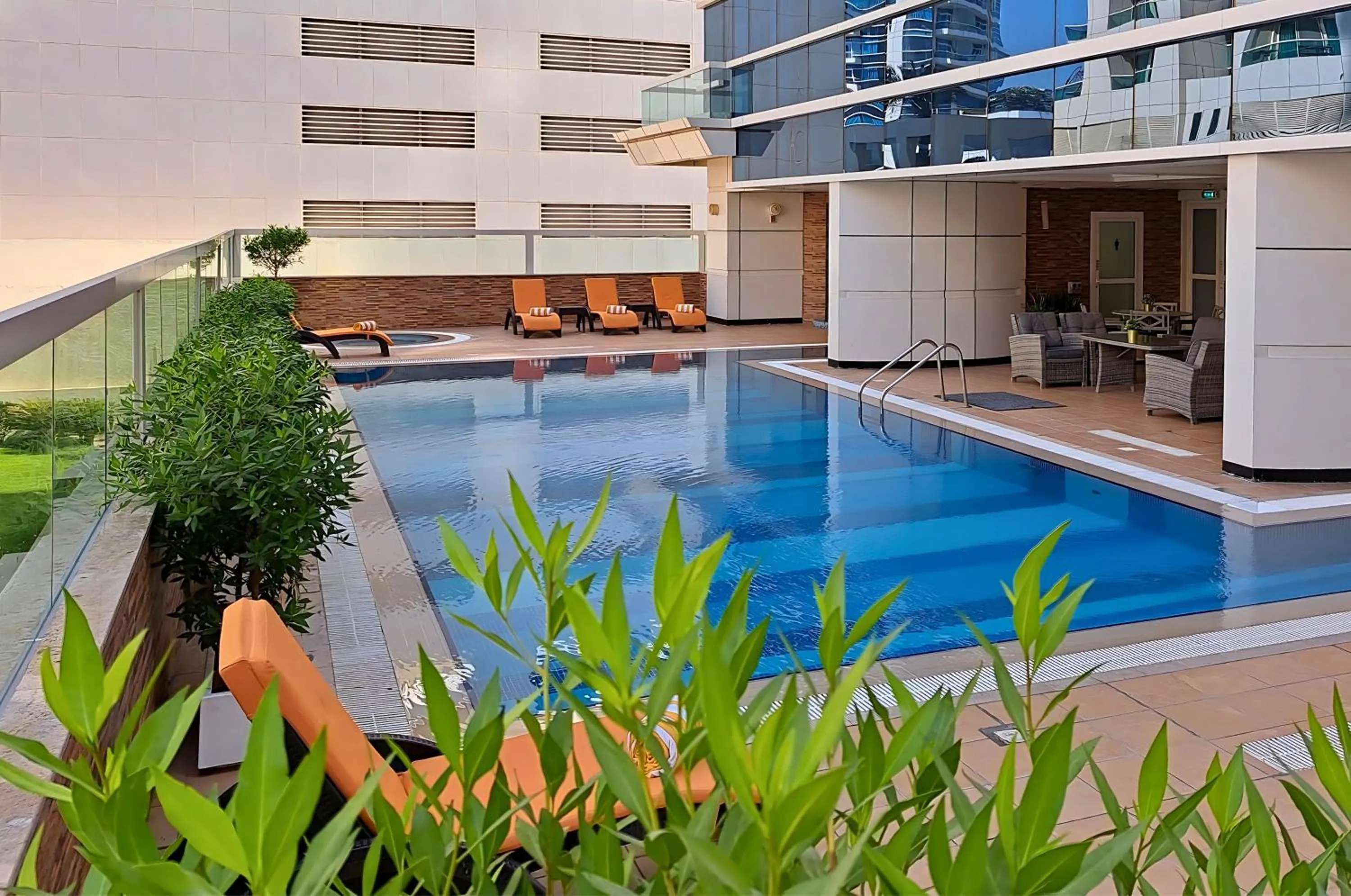 Swimming pool in Barceló Residences Dubai Marina
